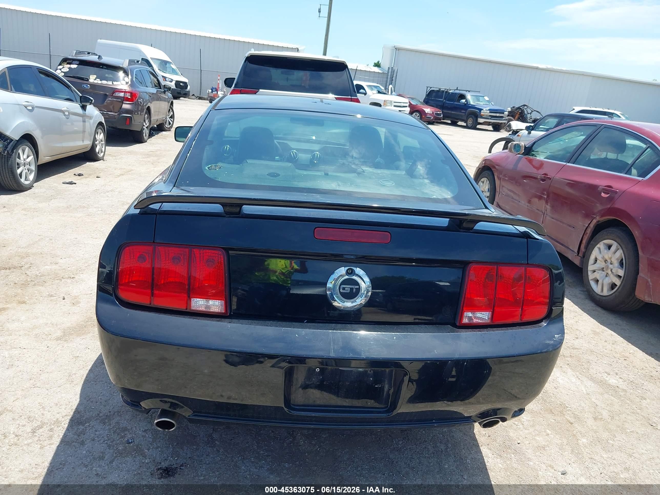 2008 Ford Mustang Gt Deluxe/gt Premium Black vin: 1ZVHT82H285160274