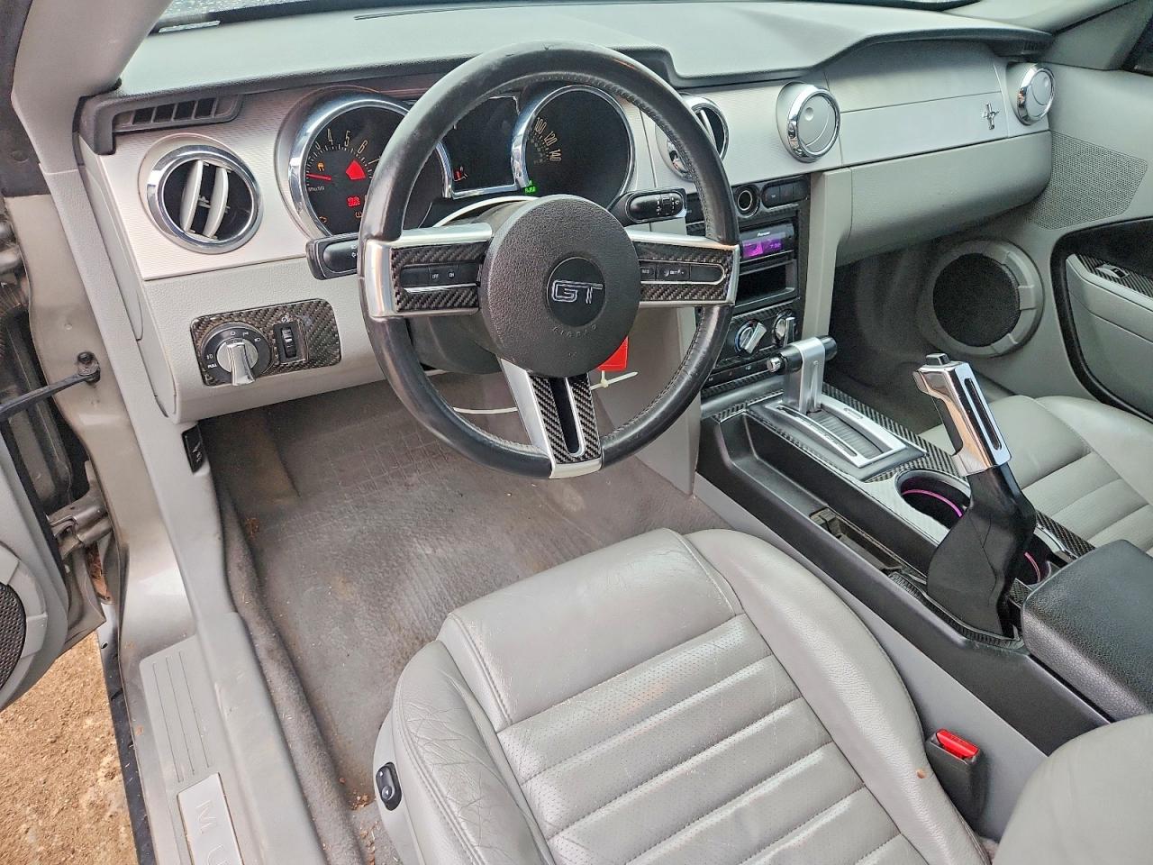2008 Ford Mustang Gt Silver vin: 1ZVHT82H285166351
