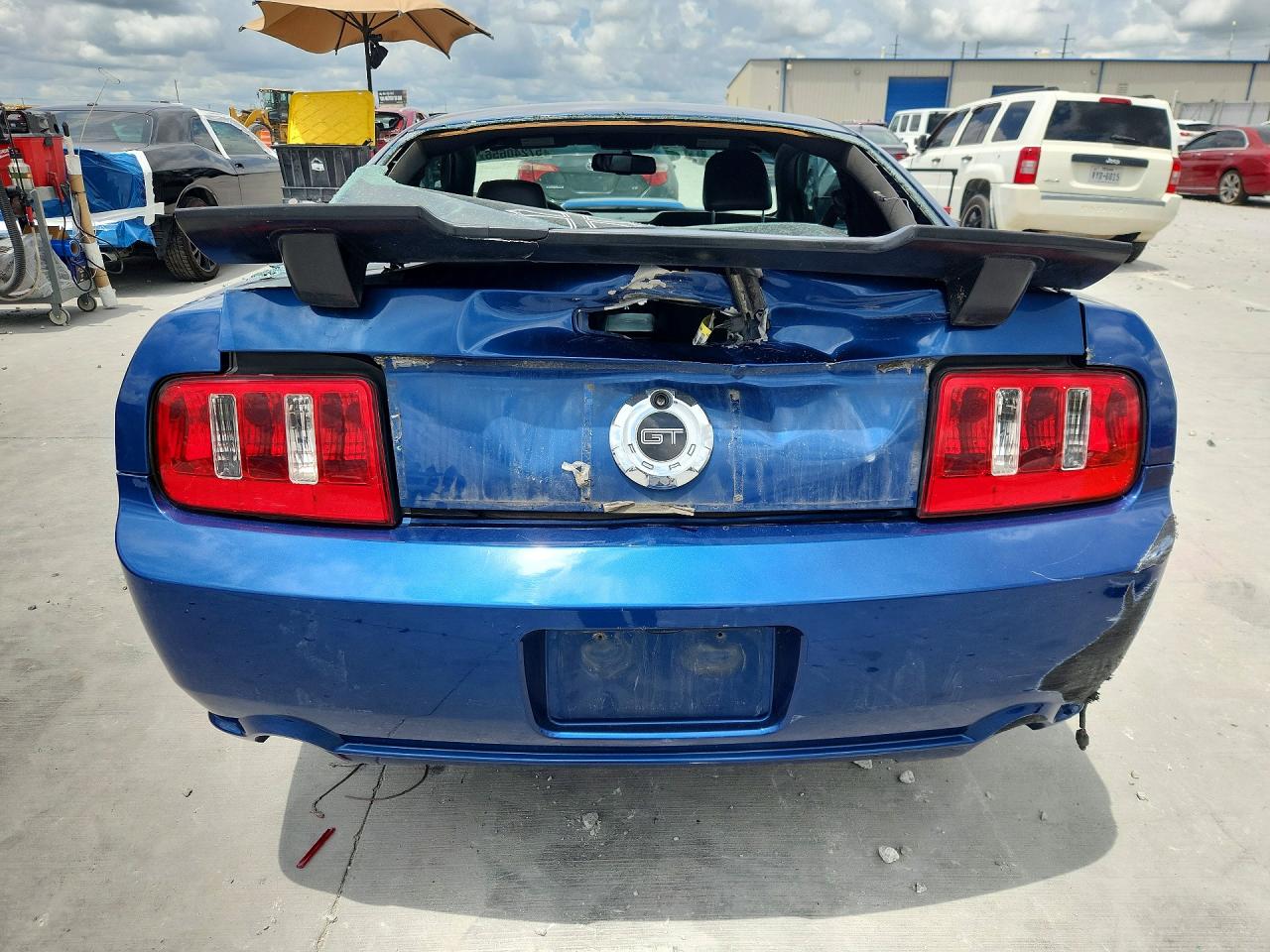 2008 Ford Mustang Gt Blue vin: 1ZVHT82H285188821