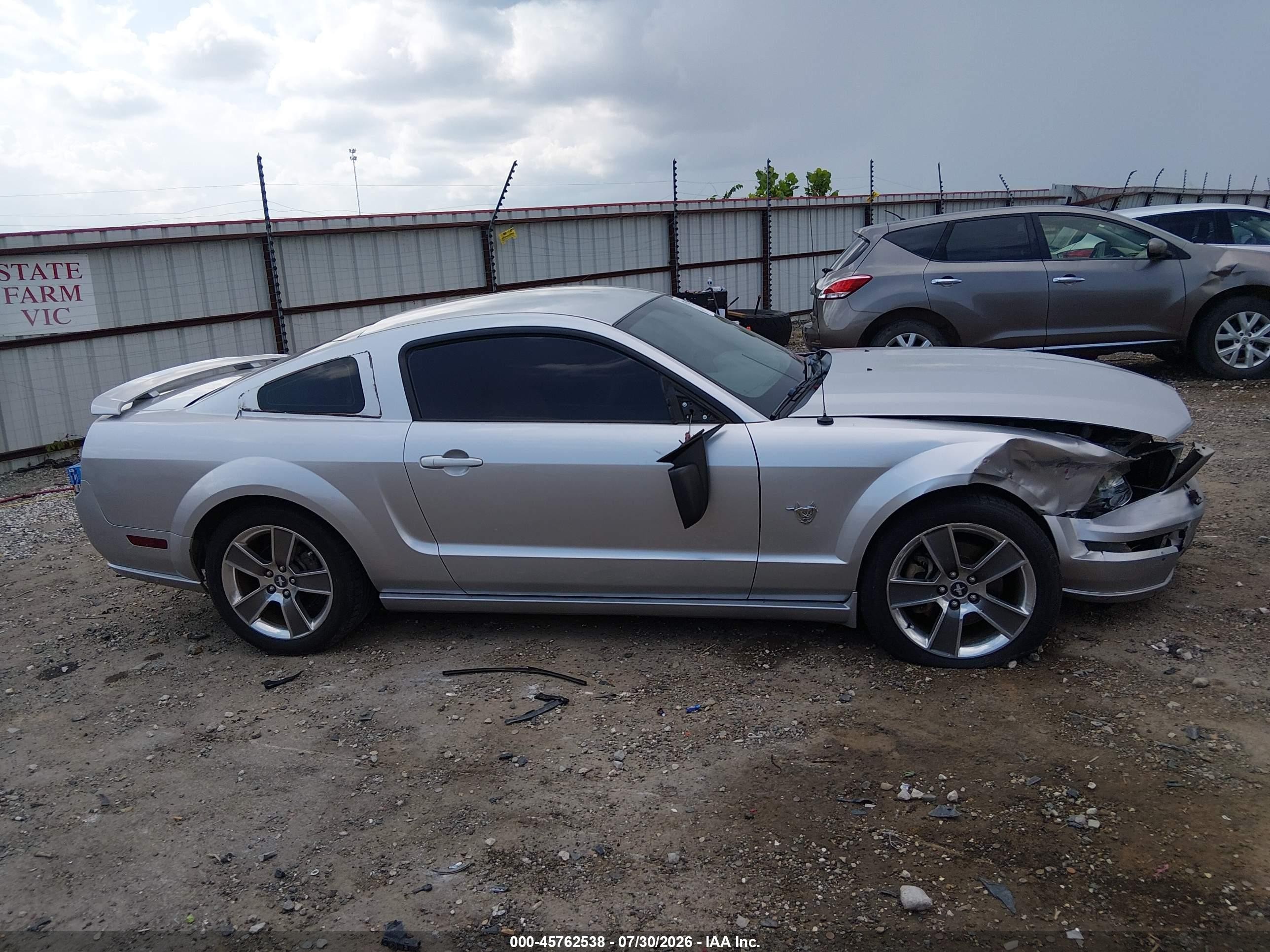 2009 Ford Mustang Gt/gt Premium Gray vin: 1ZVHT82H295119905