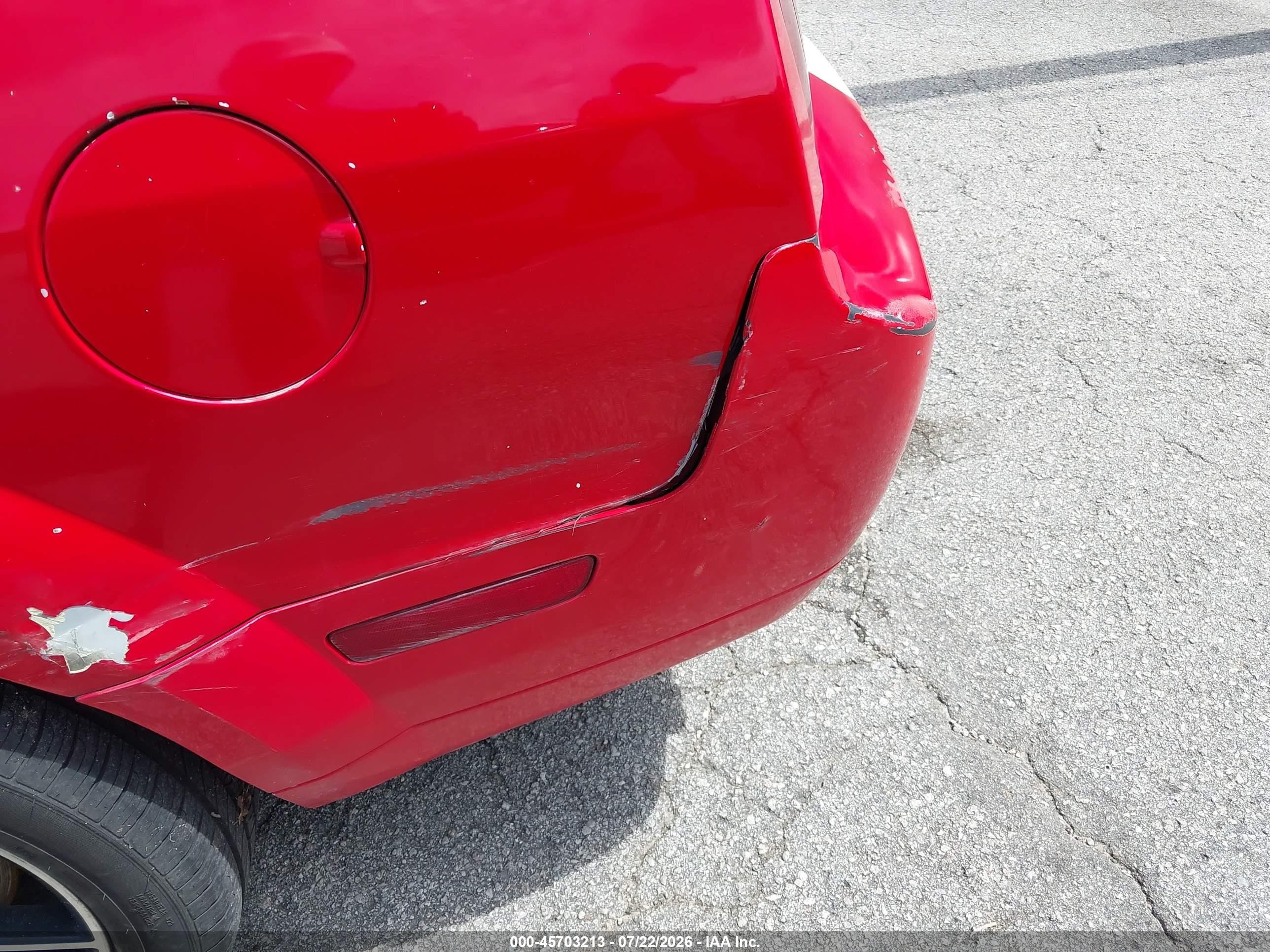 2005 Ford Mustang Gt Deluxe/gt Premium Red vin: 1ZVHT82H355106476