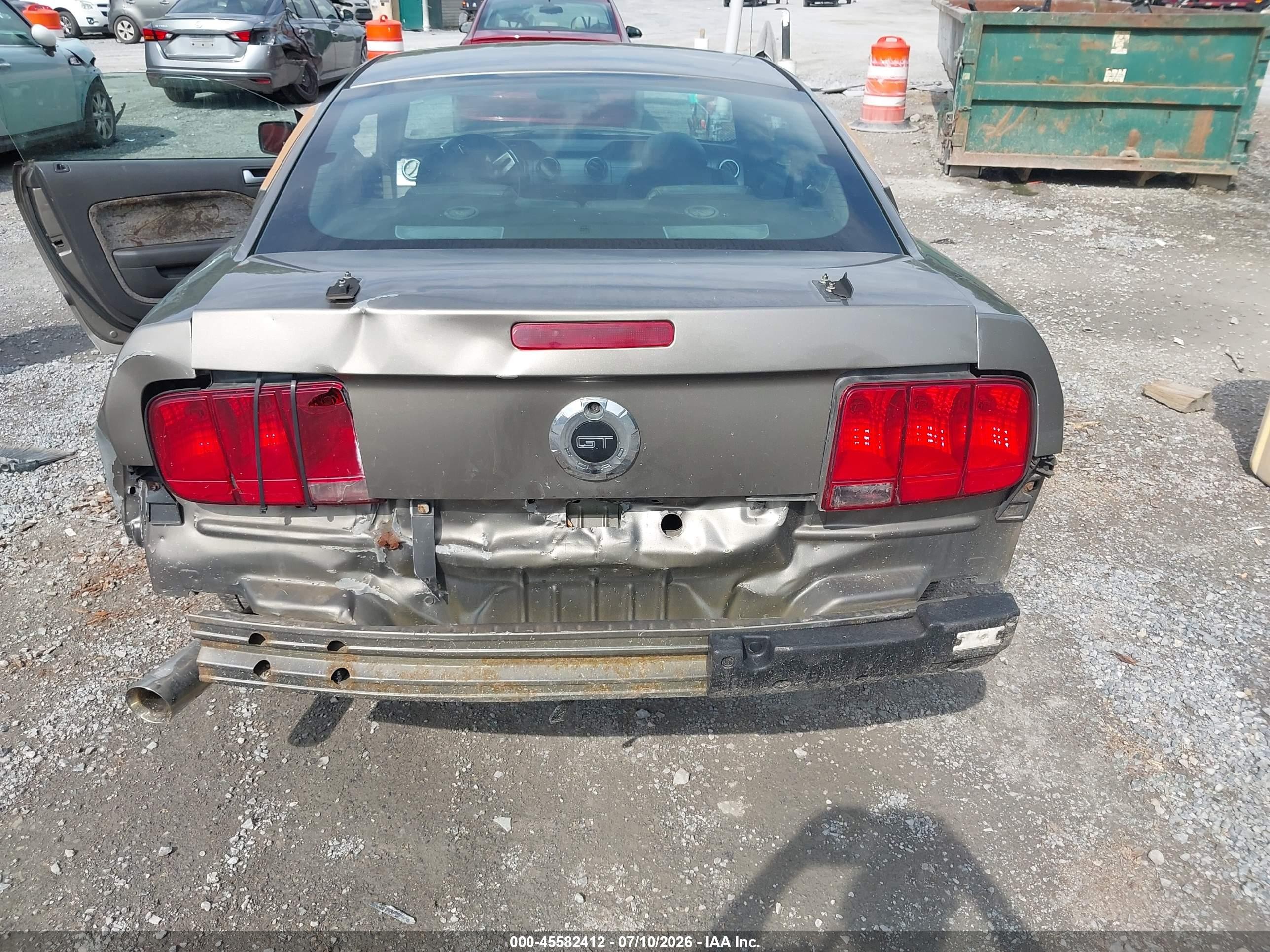 2005 Ford Mustang Gt Deluxe/gt Premium Gray vin: 1ZVHT82H355252022
