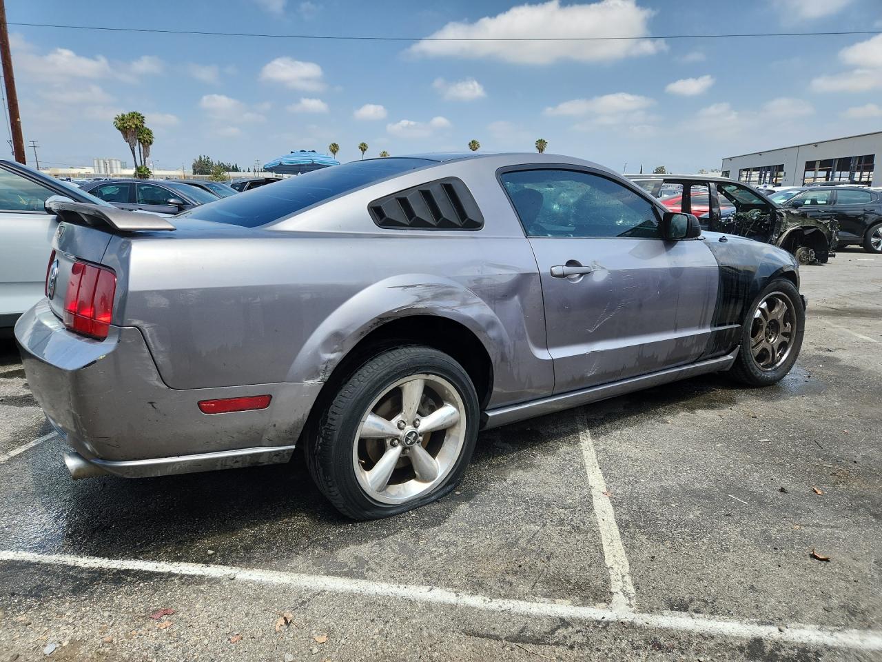 2006 Ford Mustang Gt Silver vin: 1ZVHT82H365163813 Damage: Right Qtr Panel, Severe Damage, Replacement Required