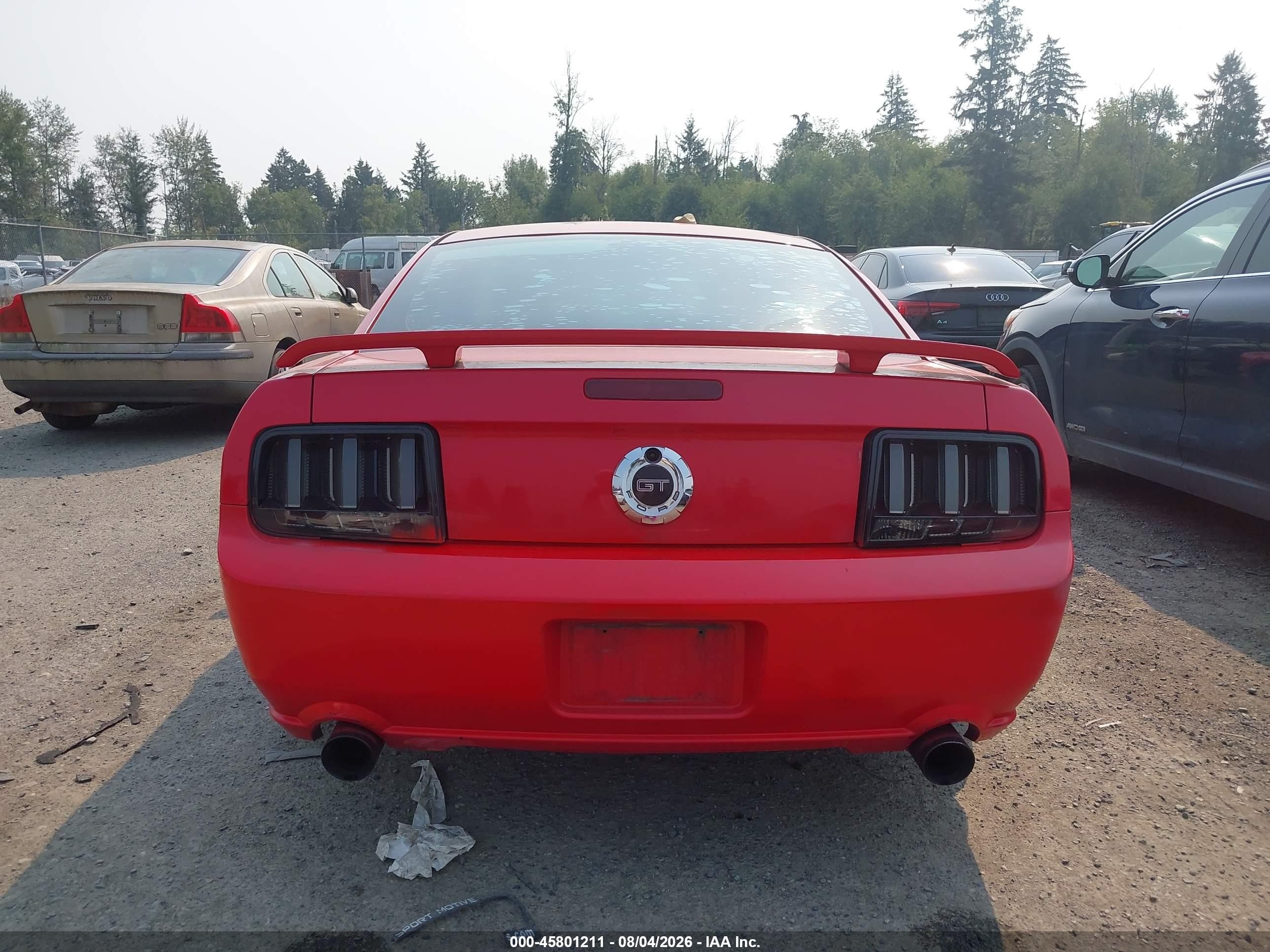 2006 Ford Mustang Gt Red vin: 1ZVHT82H365228708
