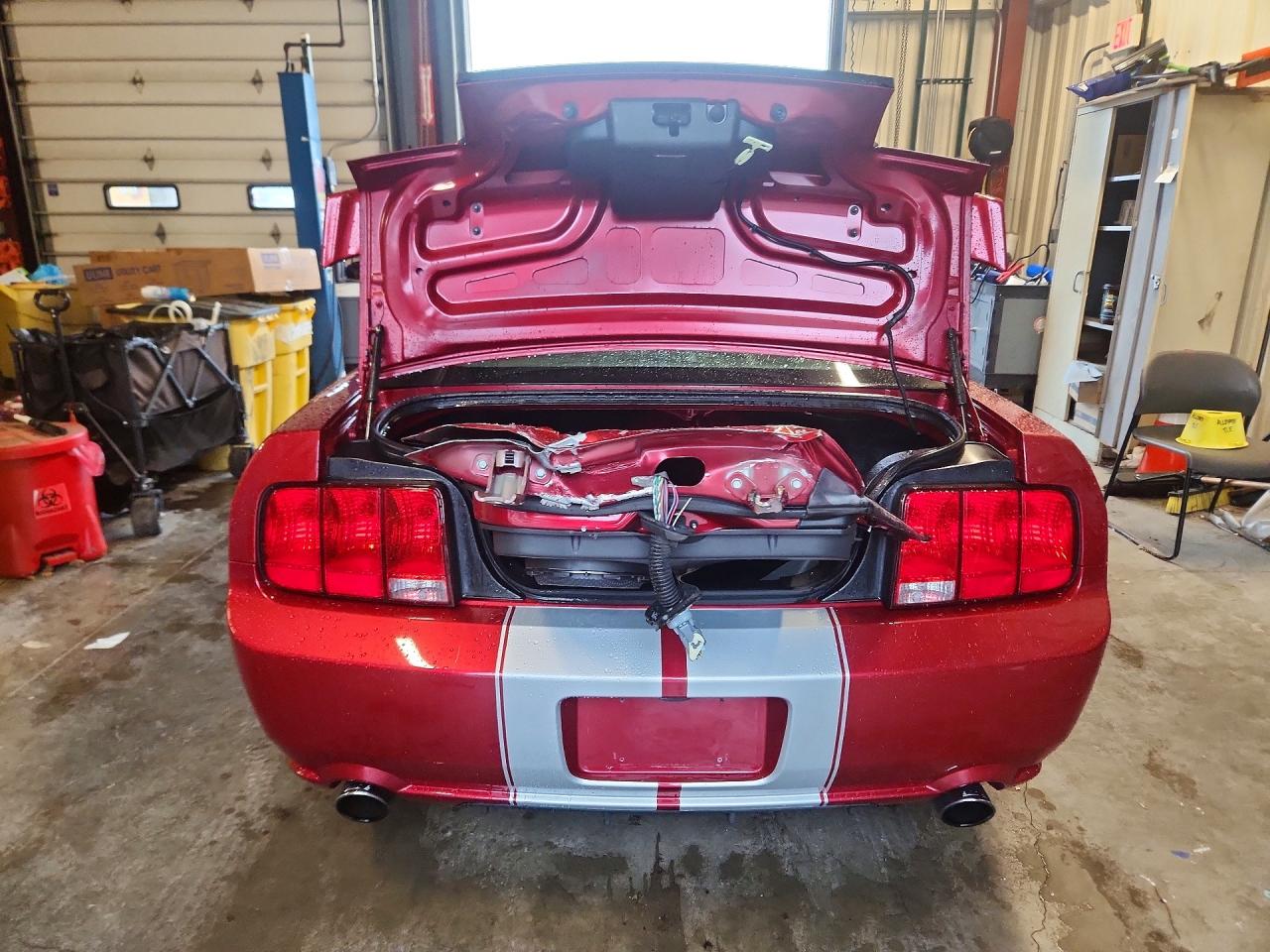 2006 Ford Mustang Gt Maroon vin: 1ZVHT82H365245573