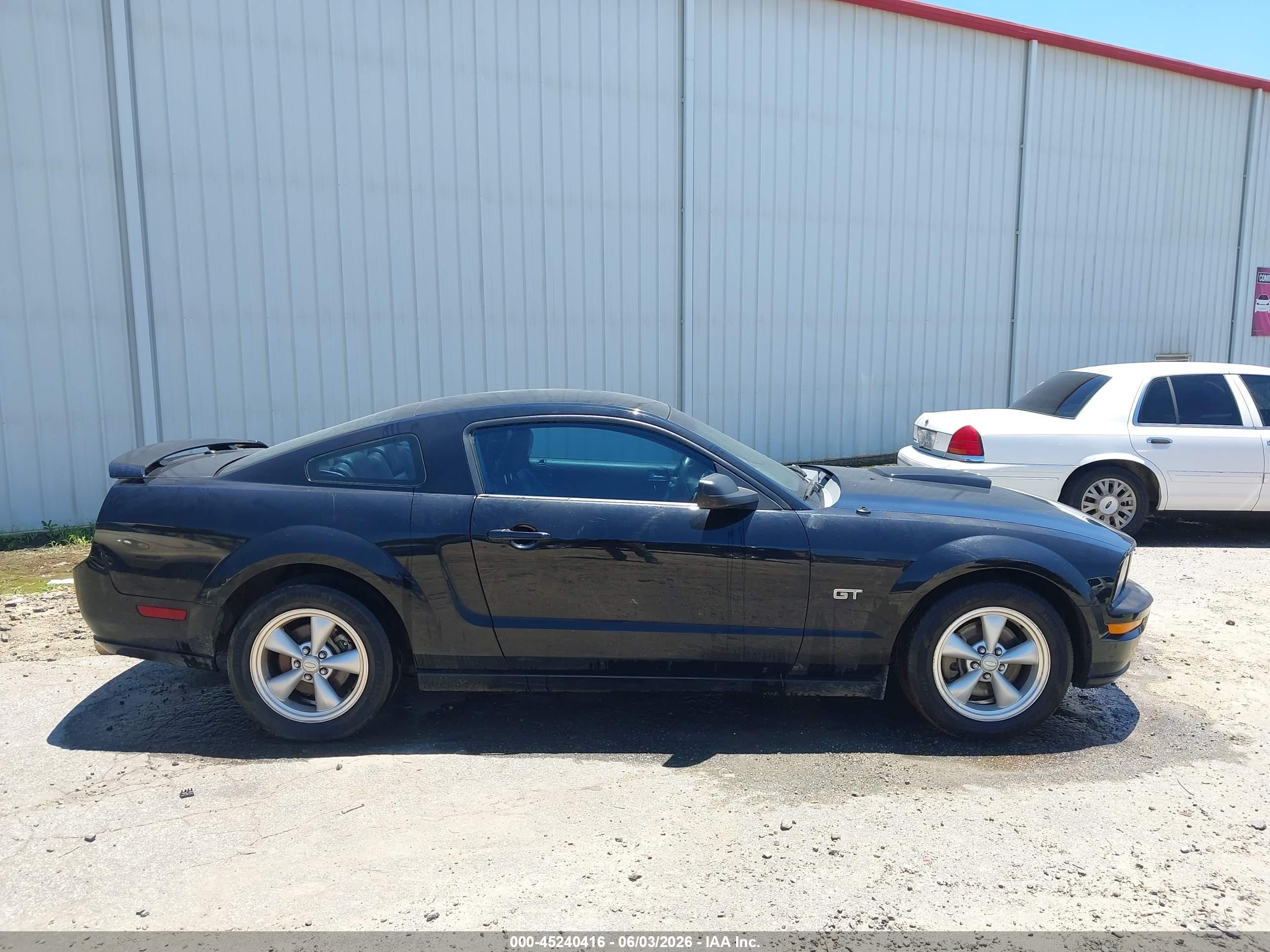 2008 Ford Mustang Gt Deluxe/gt Premium Black vin: 1ZVHT82H385145265