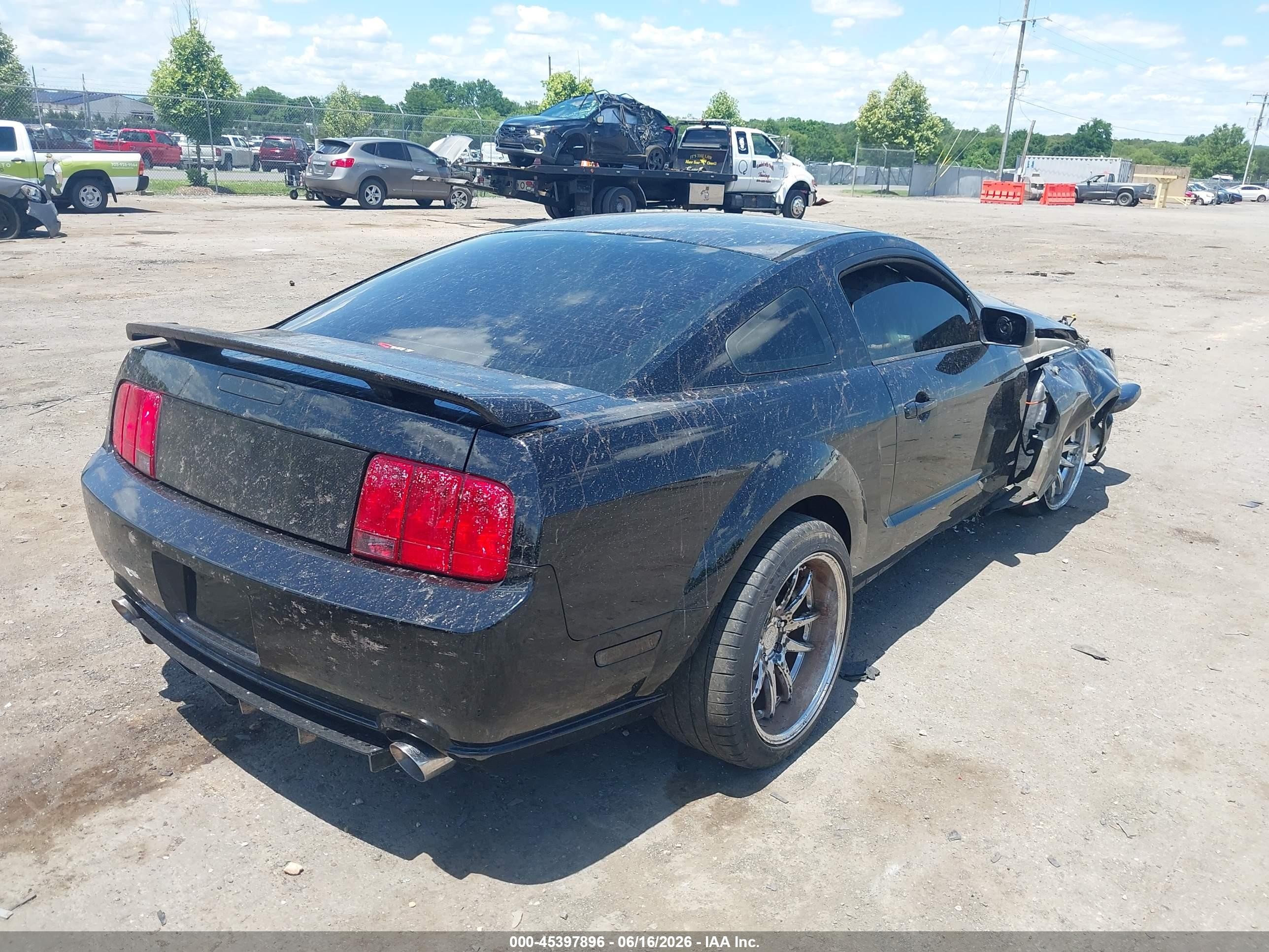 2005 Ford Mustang Gt Deluxe/gt Premium Black vin: 1ZVHT82H455146937