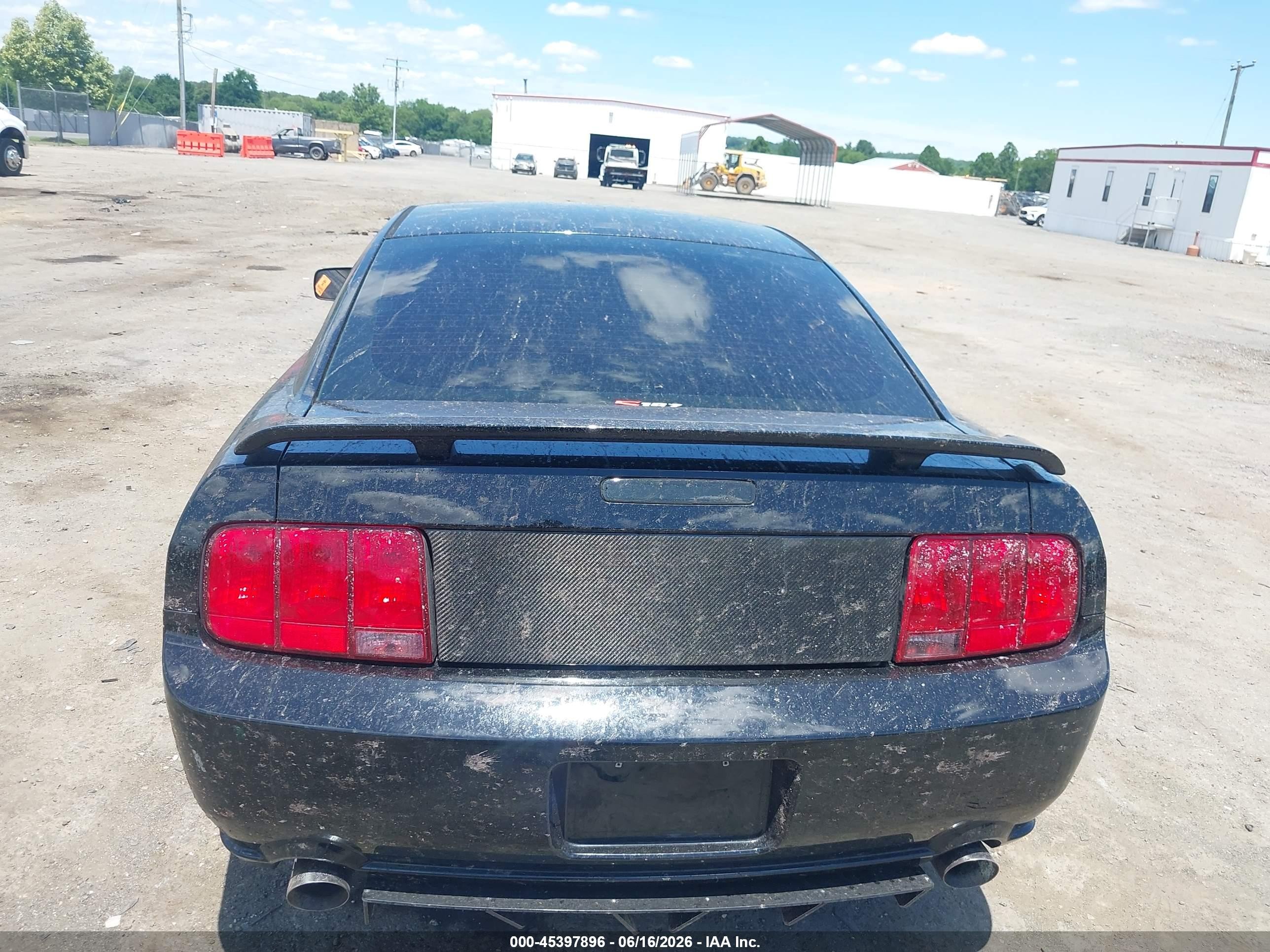 2005 Ford Mustang Gt Deluxe/gt Premium Black vin: 1ZVHT82H455146937