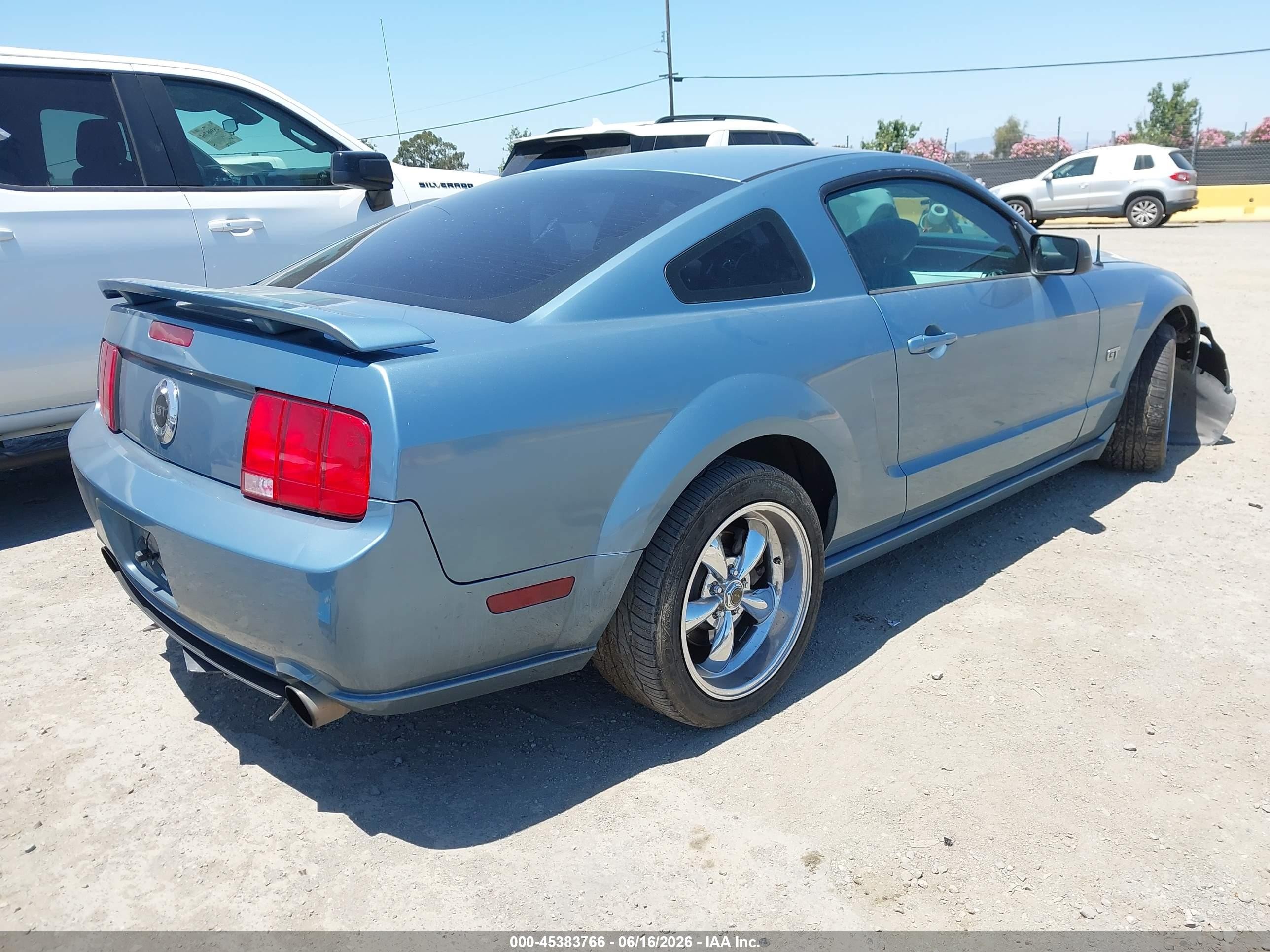 2006 Ford Mustang Gt Light Blue vin: 1ZVHT82H465201436