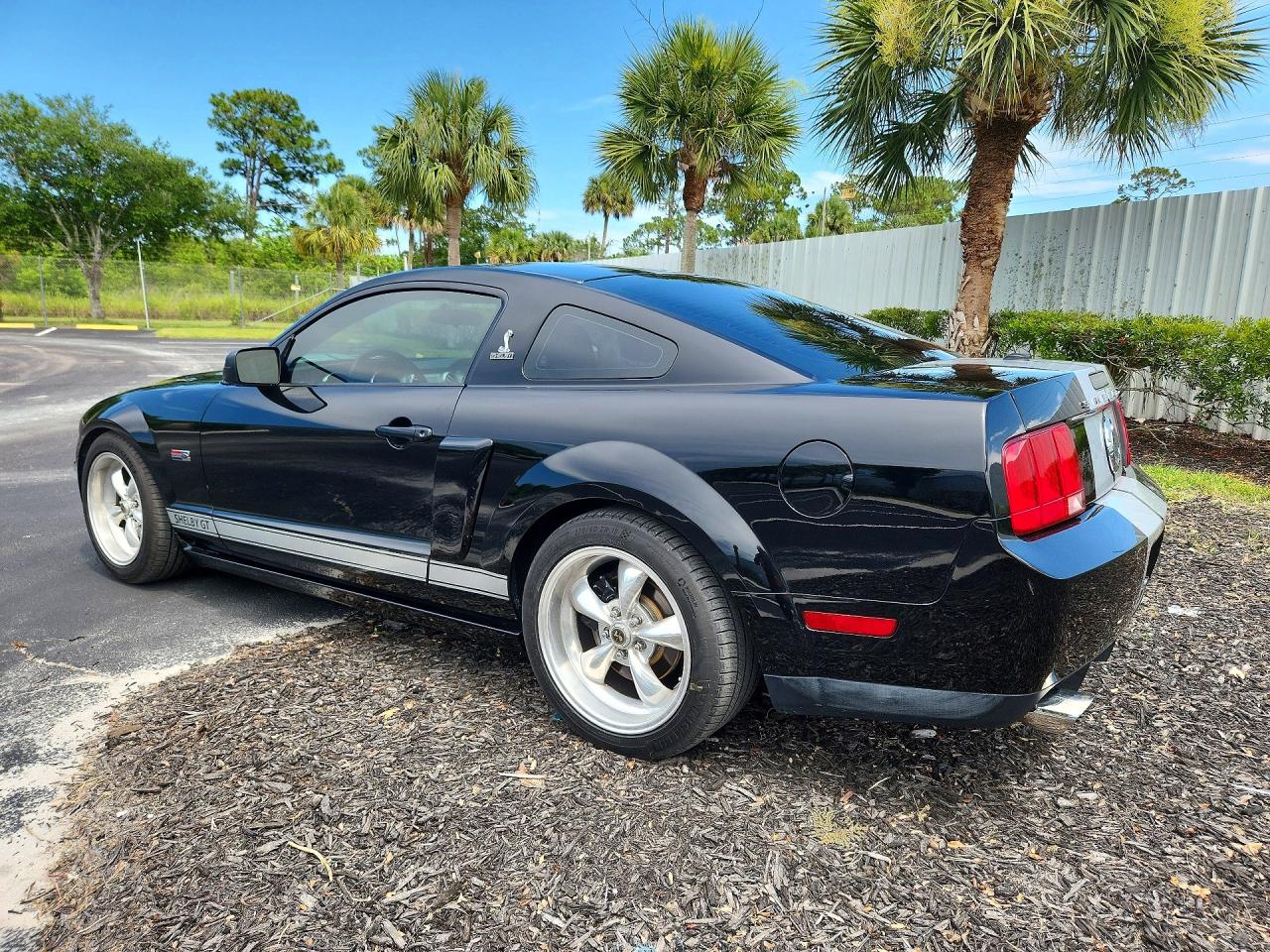 2007 Ford Mustang Gt Black vin: 1ZVHT82H475361625