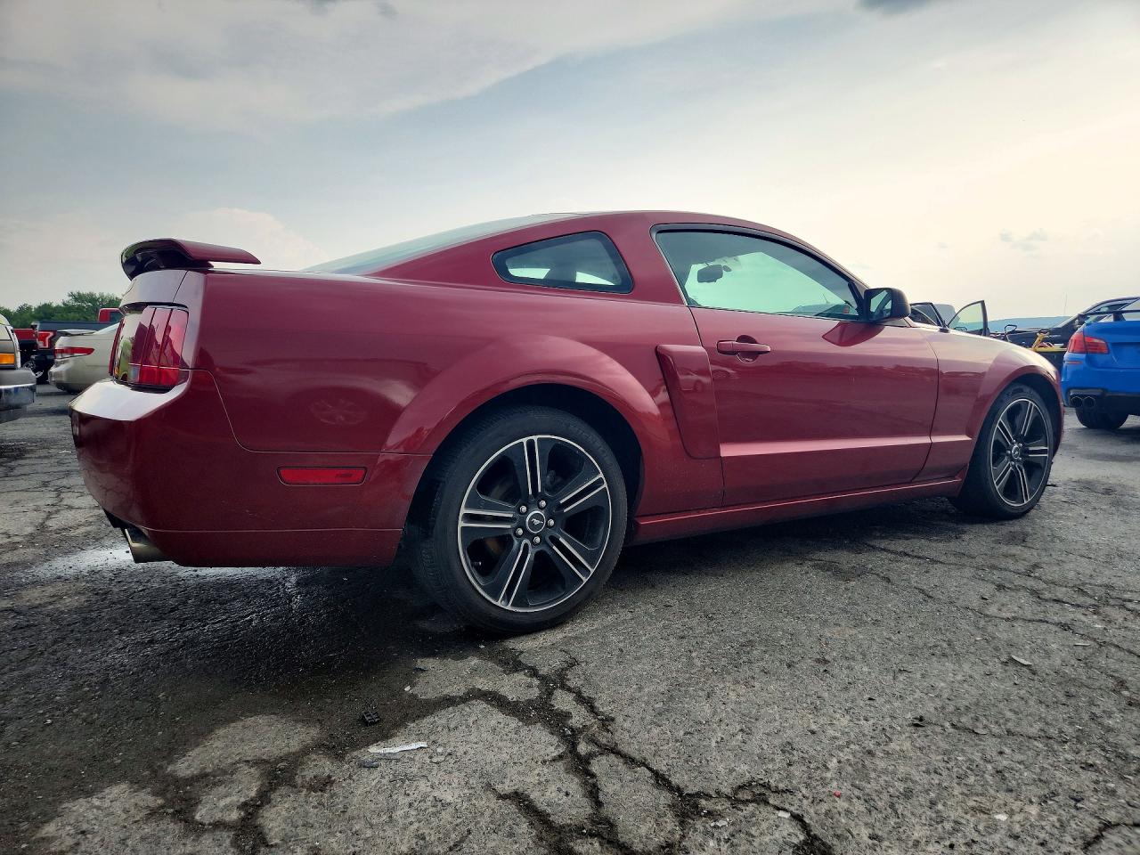 2008 Ford Mustang Gt Red vin: 1ZVHT82H485111318