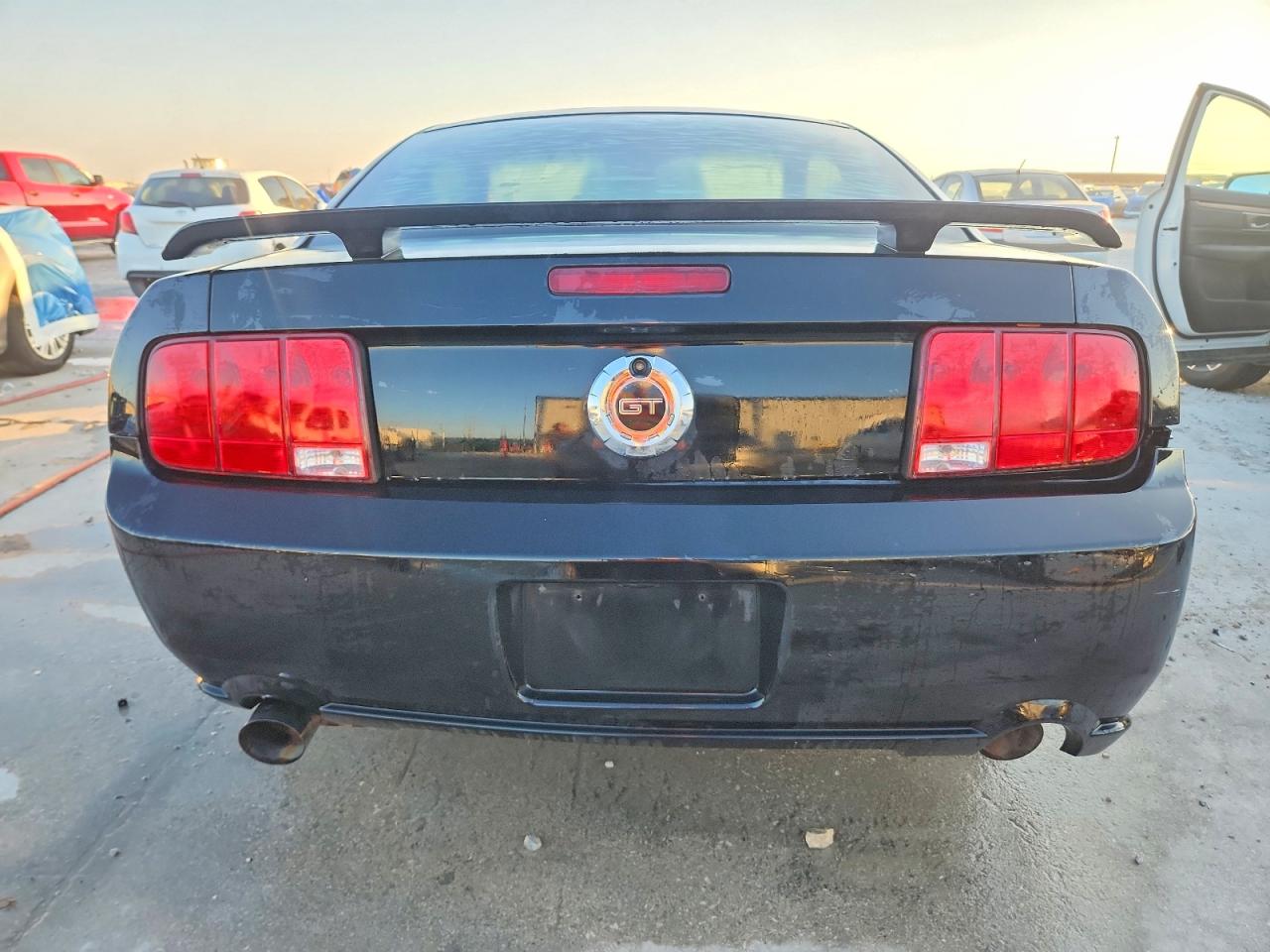 2008 Ford Mustang Gt Black vin: 1ZVHT82H485137918