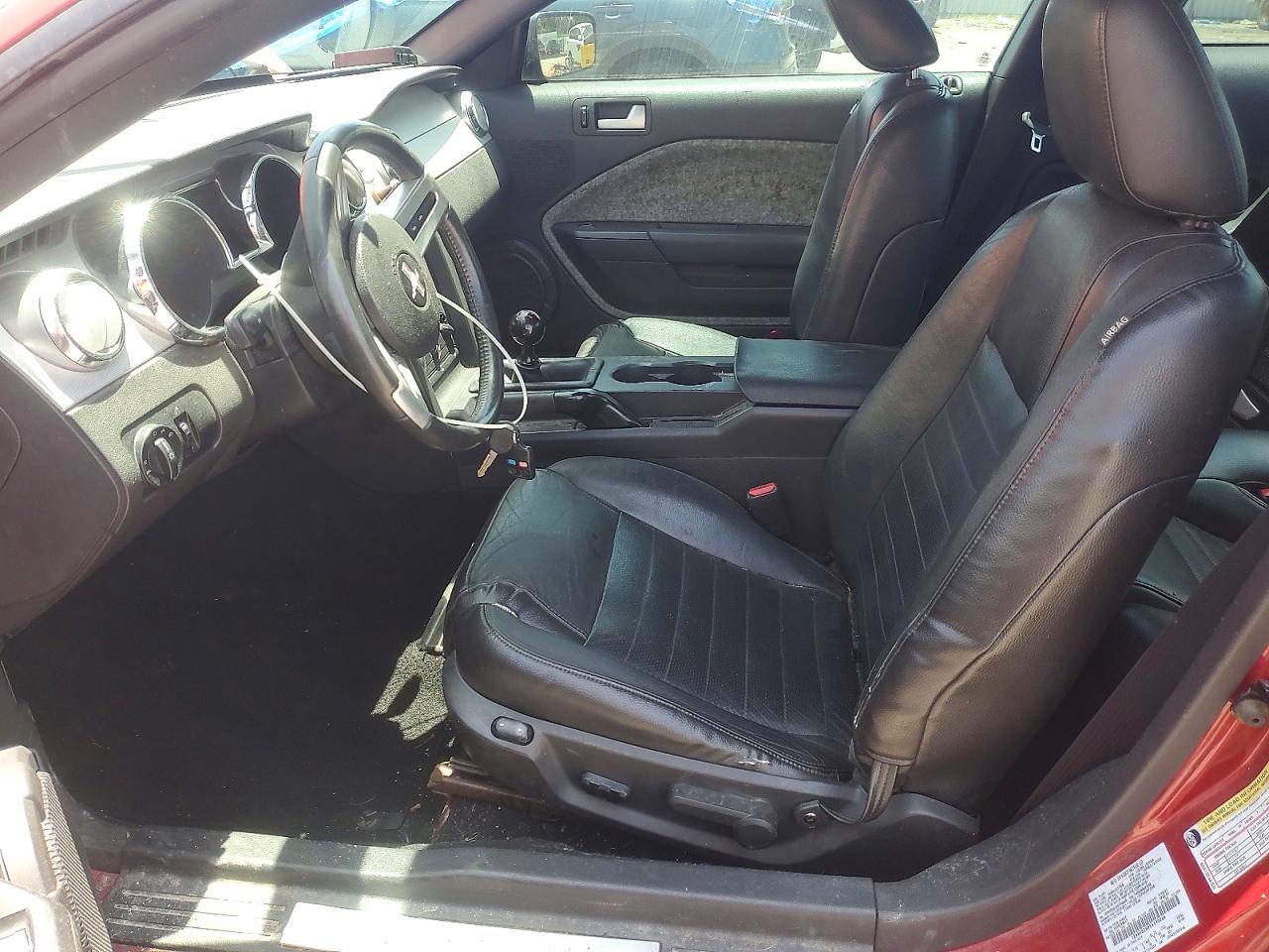 2005 Ford Mustang Gt Burgundy vin: 1ZVHT82H555119066