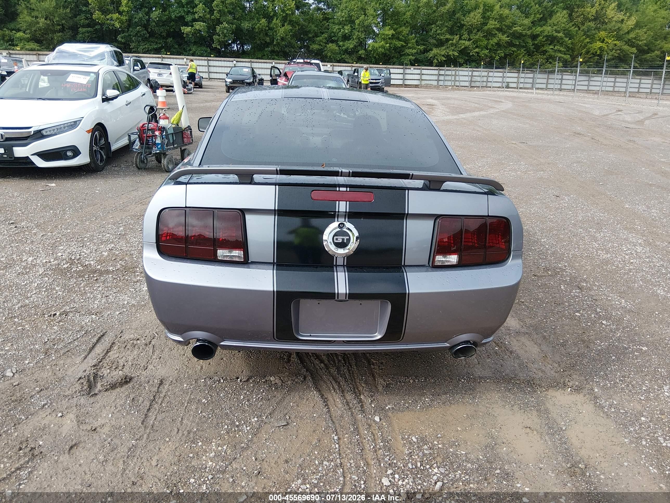 2006 Ford Mustang Gt Gray vin: 1ZVHT82H565137620