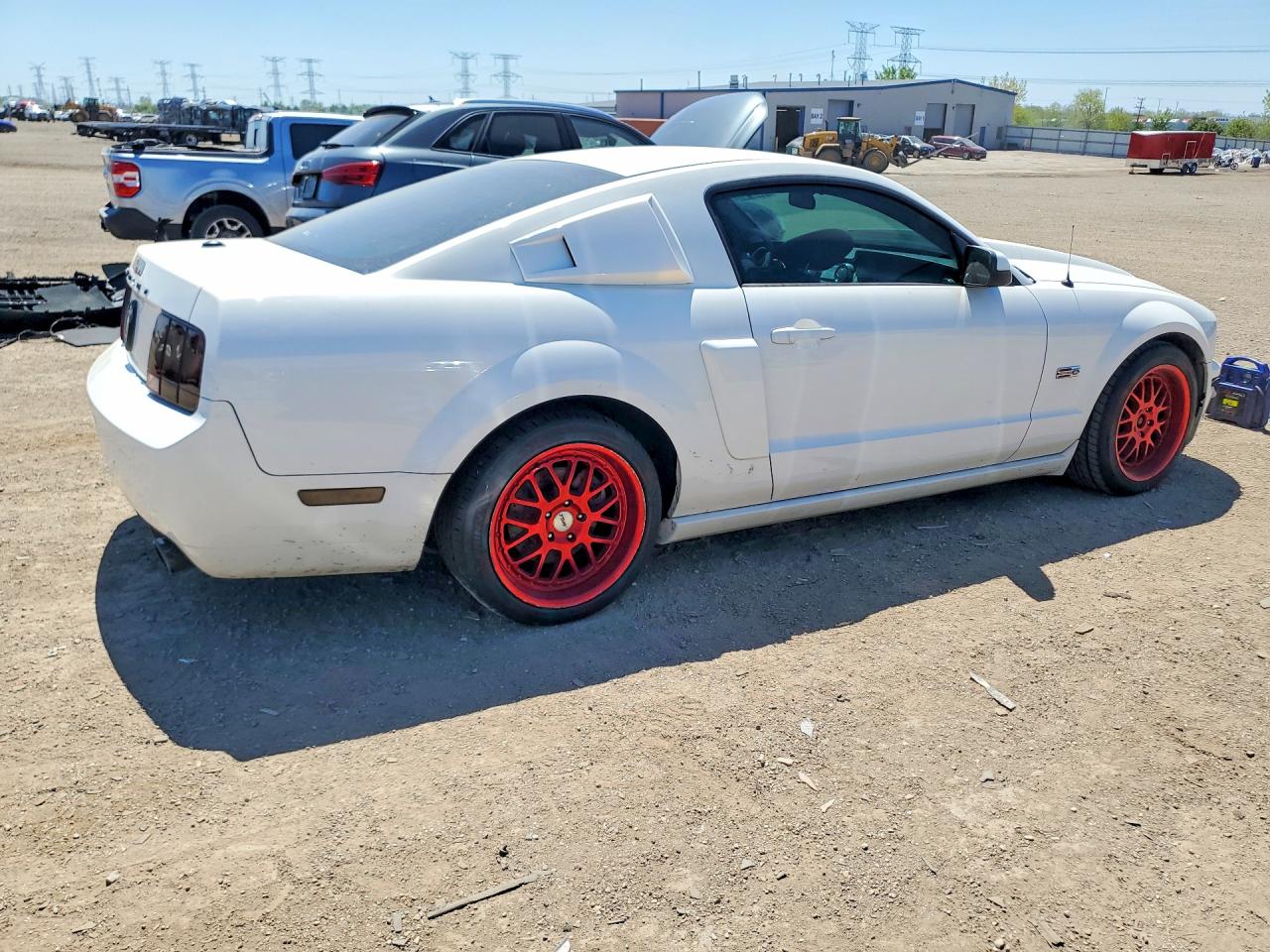 2007 Ford Mustang Gt Белый vin: 1ZVHT82H575302213