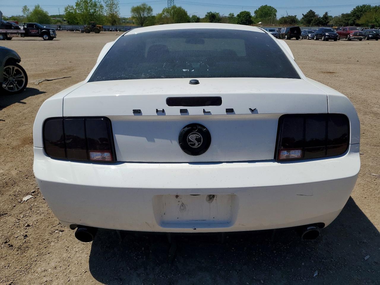 2007 Ford Mustang Gt Белый vin: 1ZVHT82H575302213
