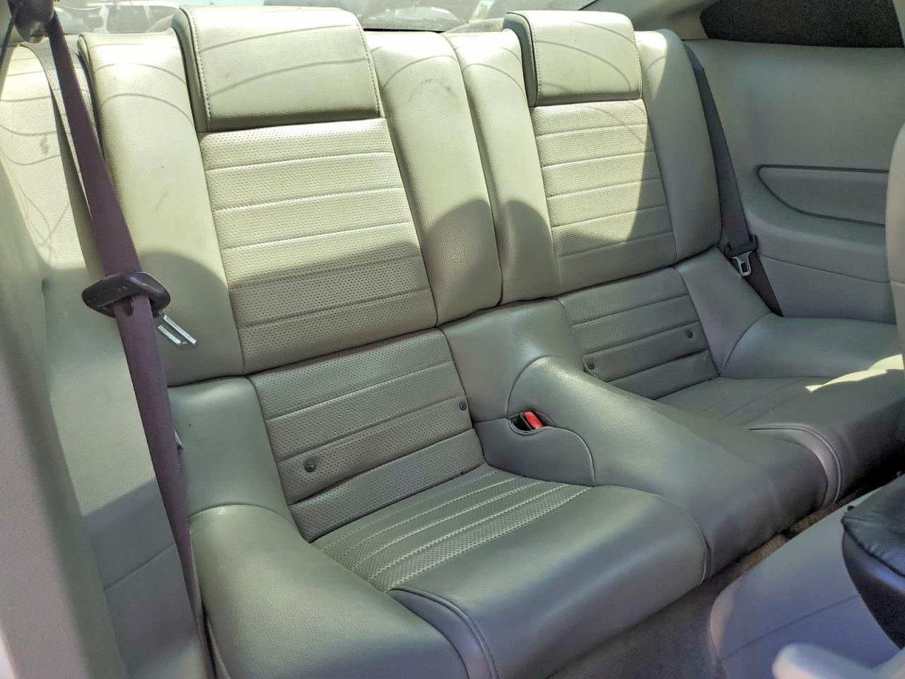 2007 Ford Mustang Gt Белый vin: 1ZVHT82H575302213