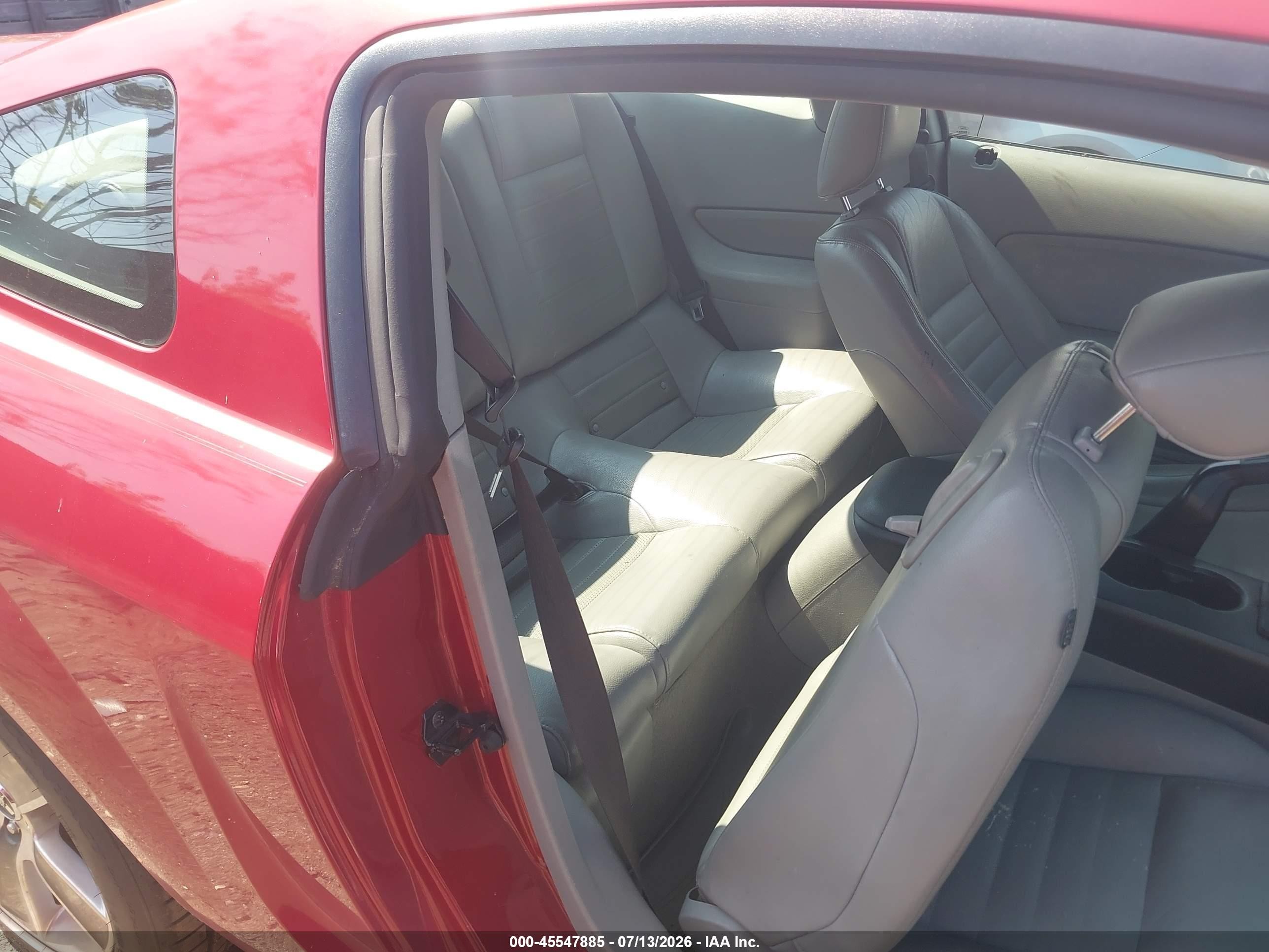 2008 Ford Mustang Gt Deluxe/gt Premium Red vin: 1ZVHT82H585125549