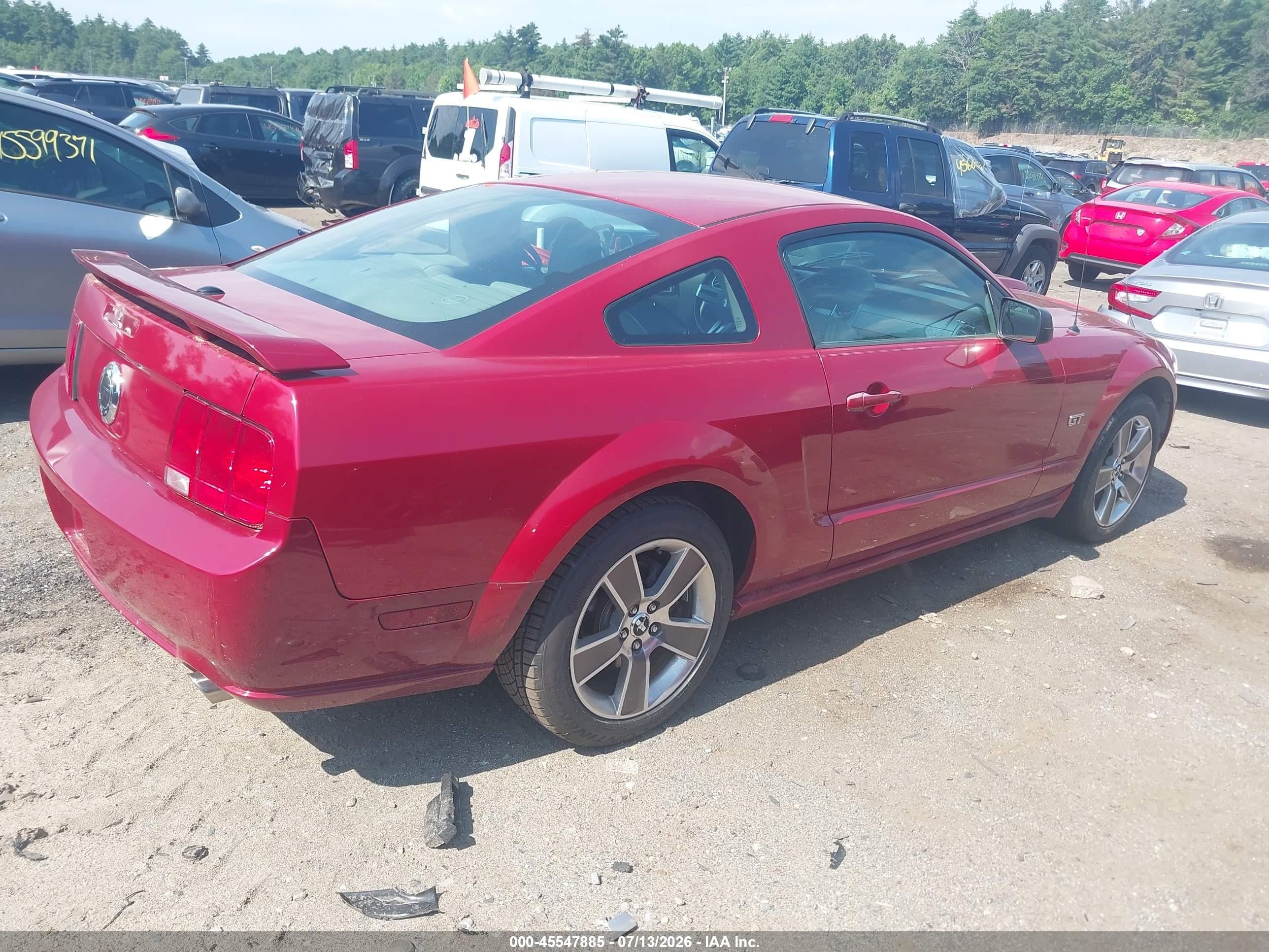 2008 Ford Mustang Gt Deluxe/gt Premium Red vin: 1ZVHT82H585125549