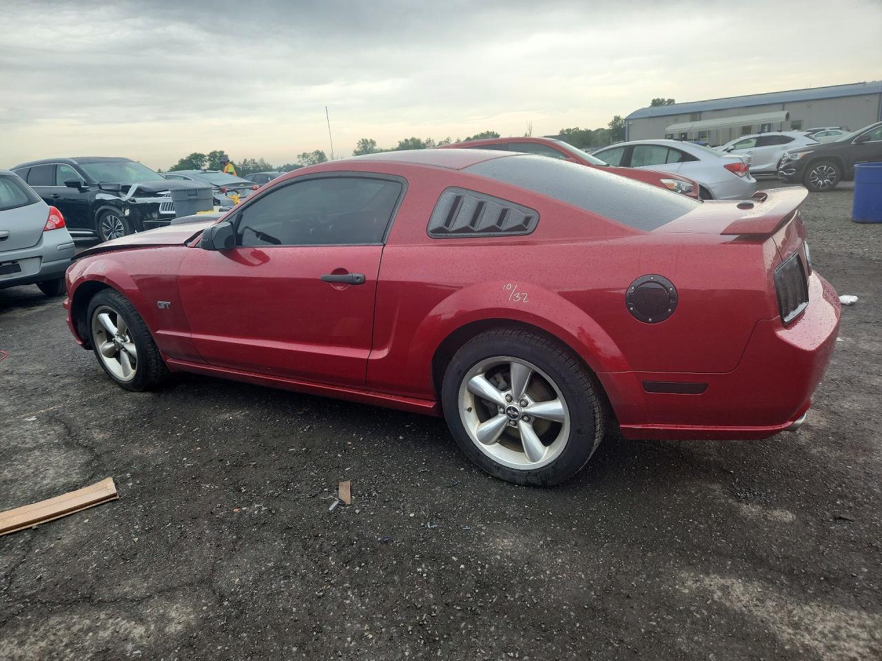 2008 Ford Mustang Gt Red vin: 1ZVHT82H585148104