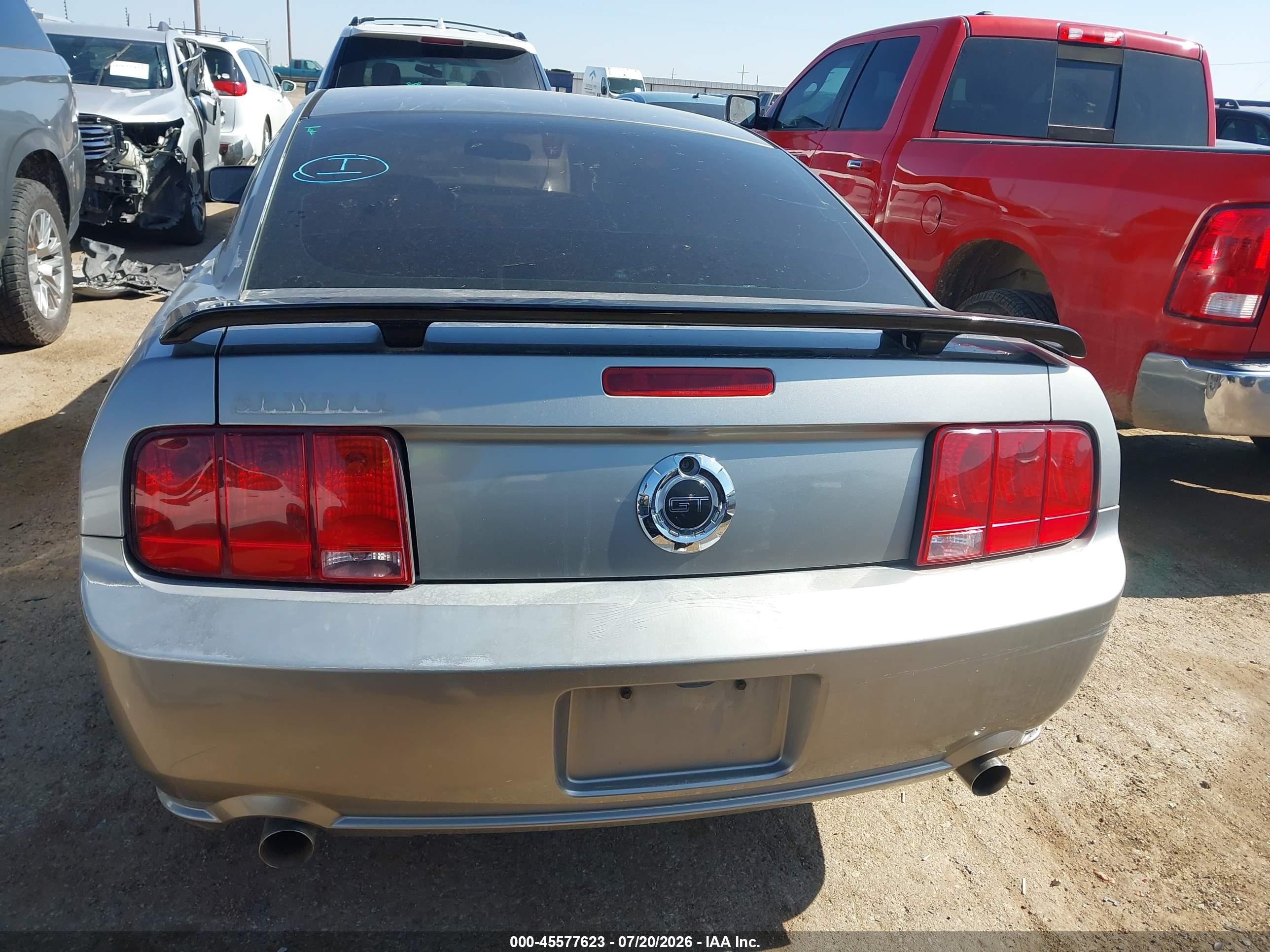 2008 Ford Mustang Gt Deluxe/gt Premium Gray vin: 1ZVHT82H585163072