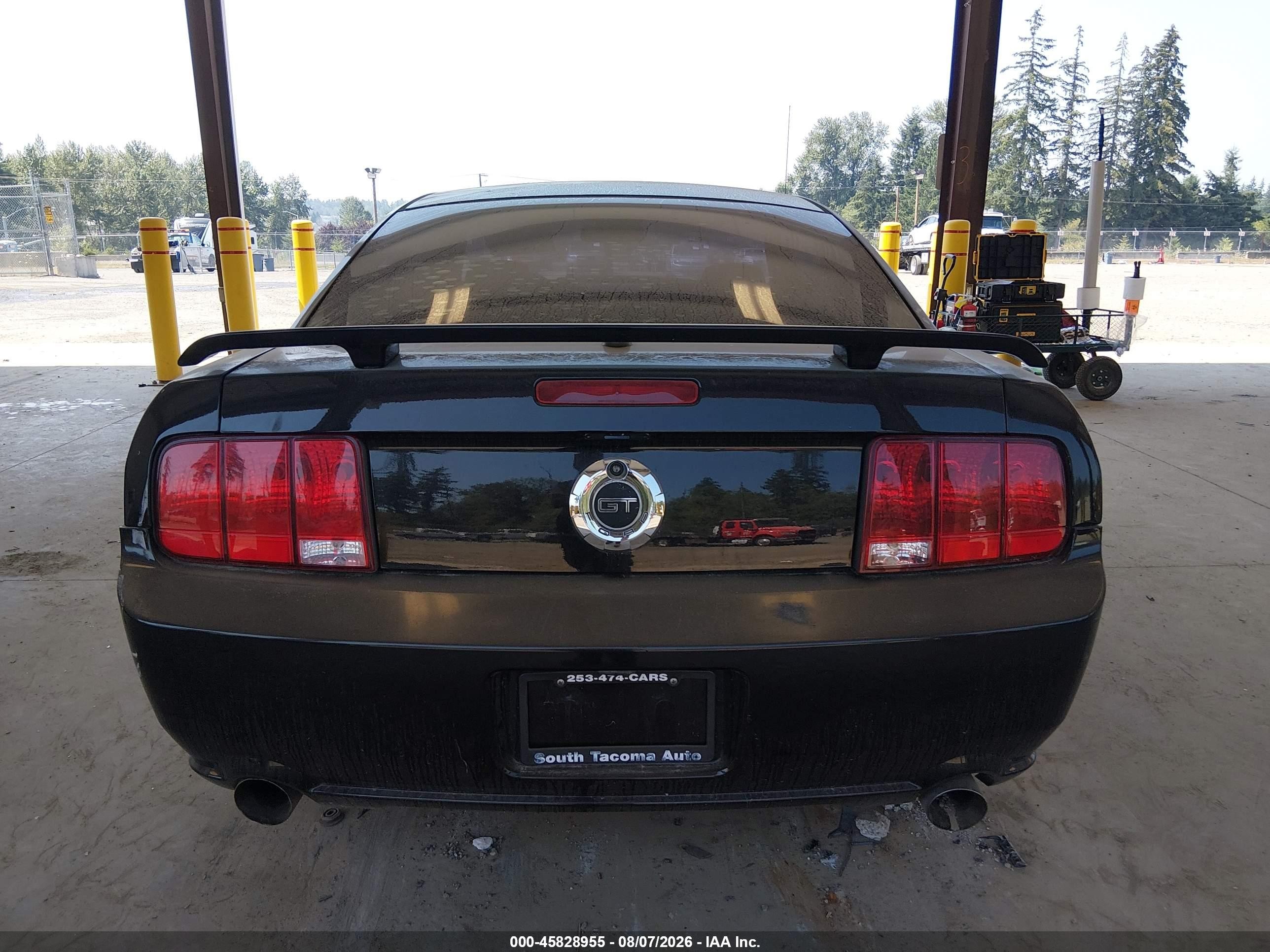 2008 Ford Mustang Gt Deluxe/gt Premium Black vin: 1ZVHT82H585165968