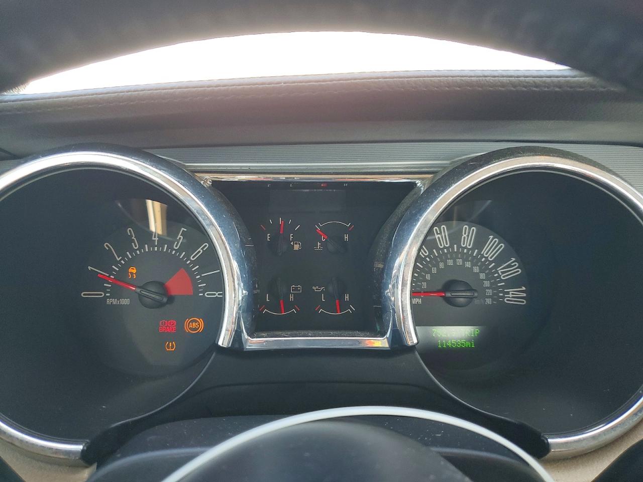 2008 Ford Mustang Gt White vin: 1ZVHT82H585188988
