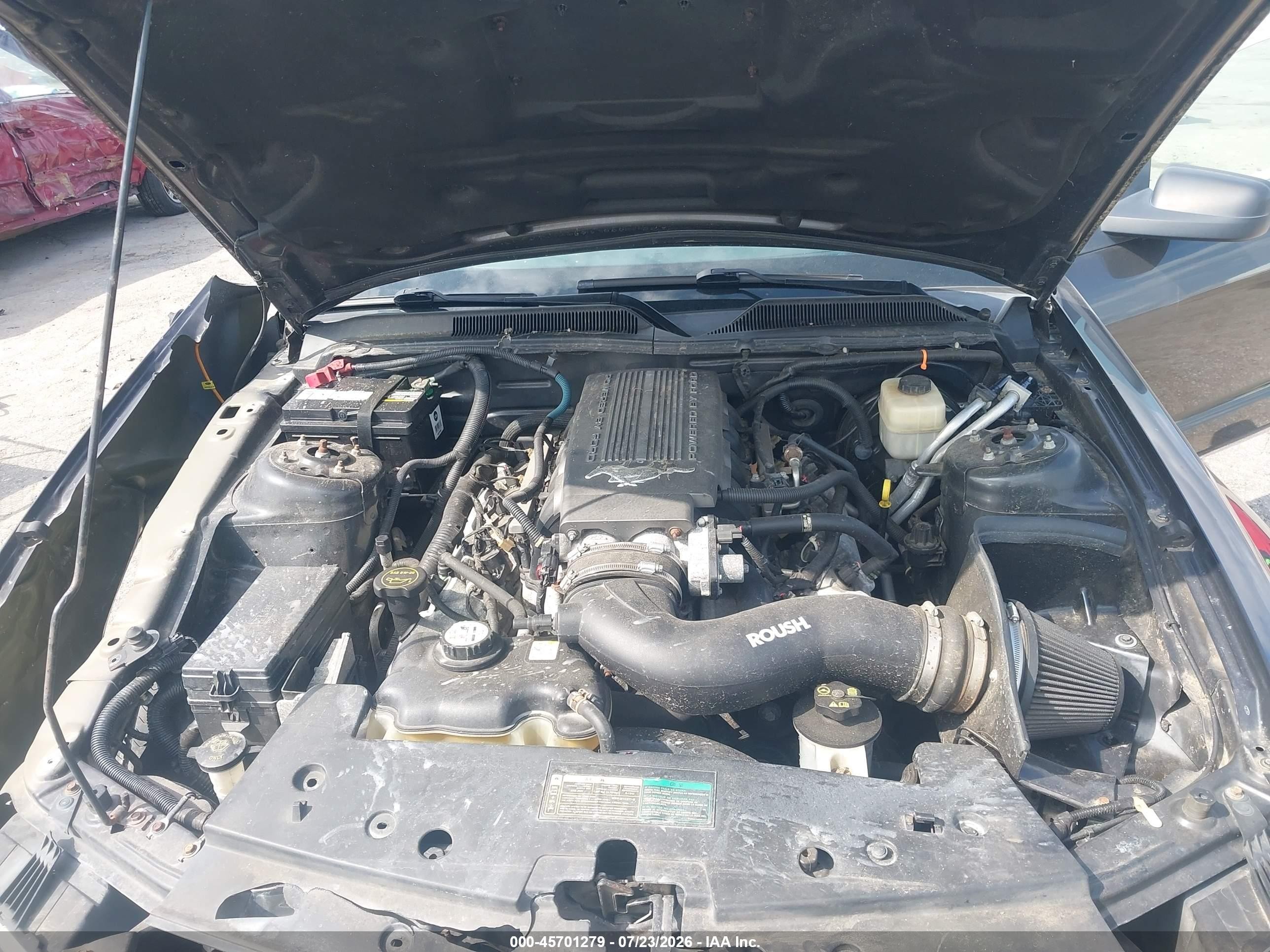 2007 Ford Mustang Gt Deluxe/gt Premium Черный vin: 1ZVHT82H675340601