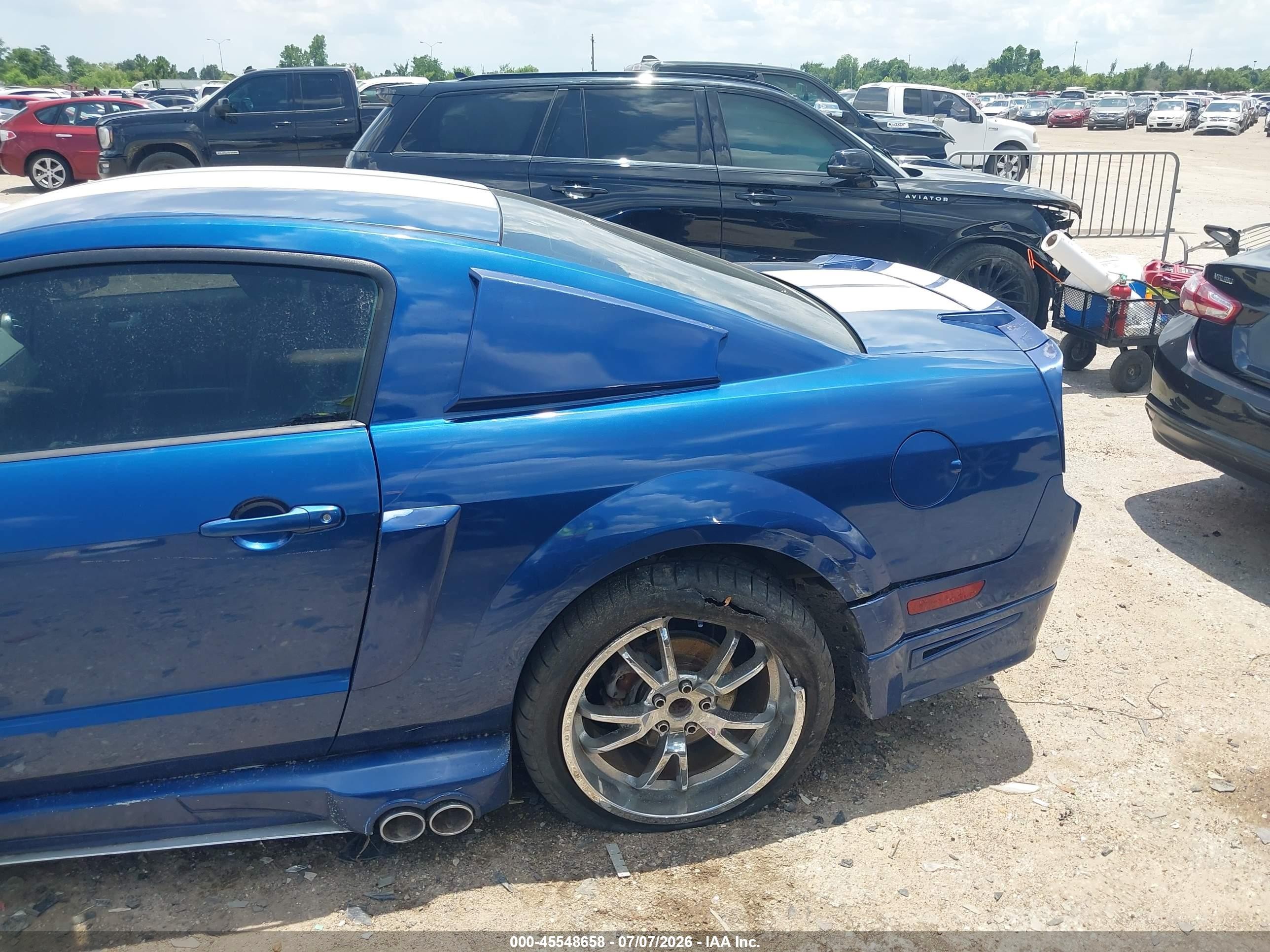 2008 Ford Mustang Gt Deluxe/gt Premium Blue vin: 1ZVHT82H685126872