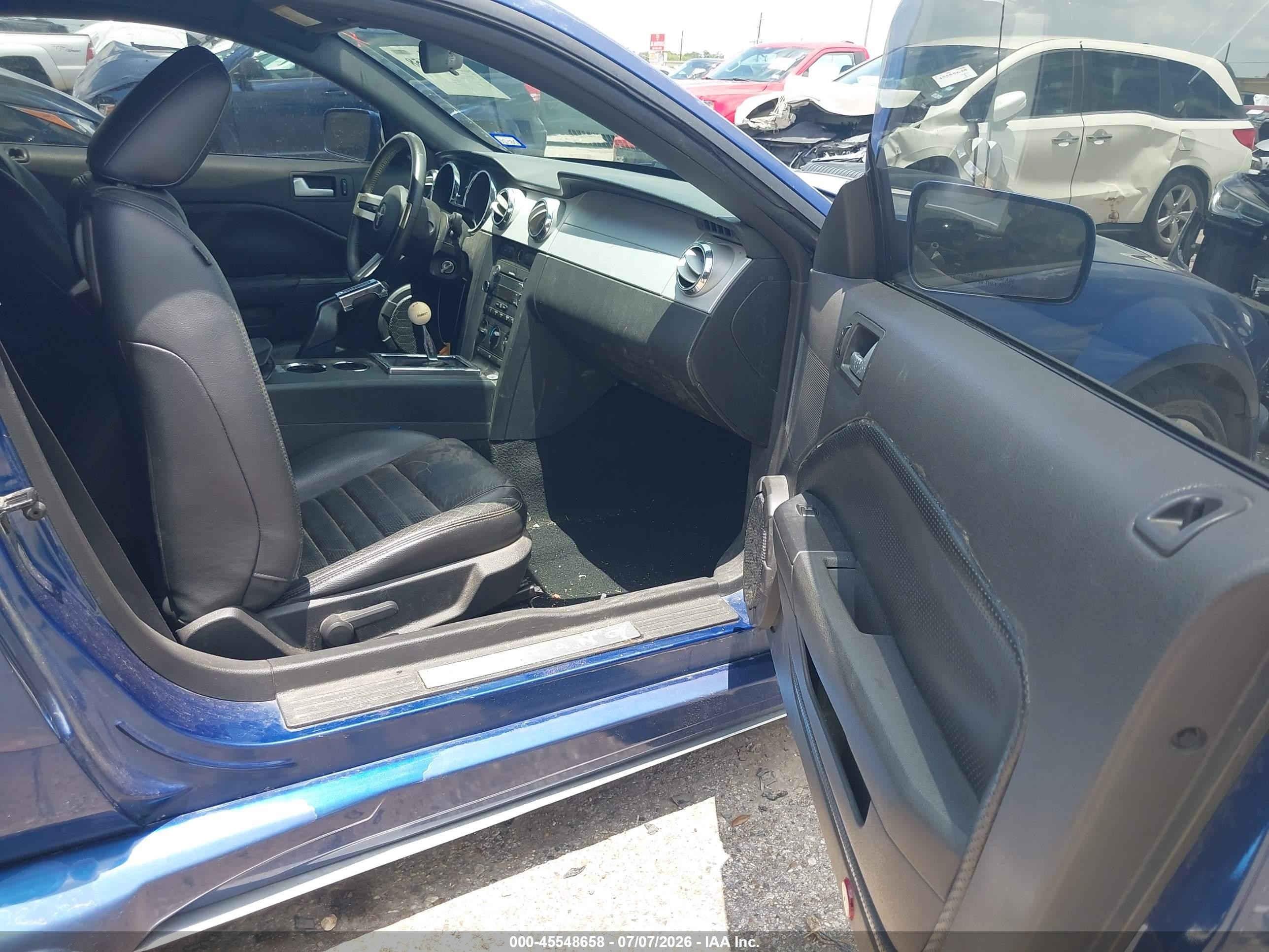 2008 Ford Mustang Gt Deluxe/gt Premium Blue vin: 1ZVHT82H685126872