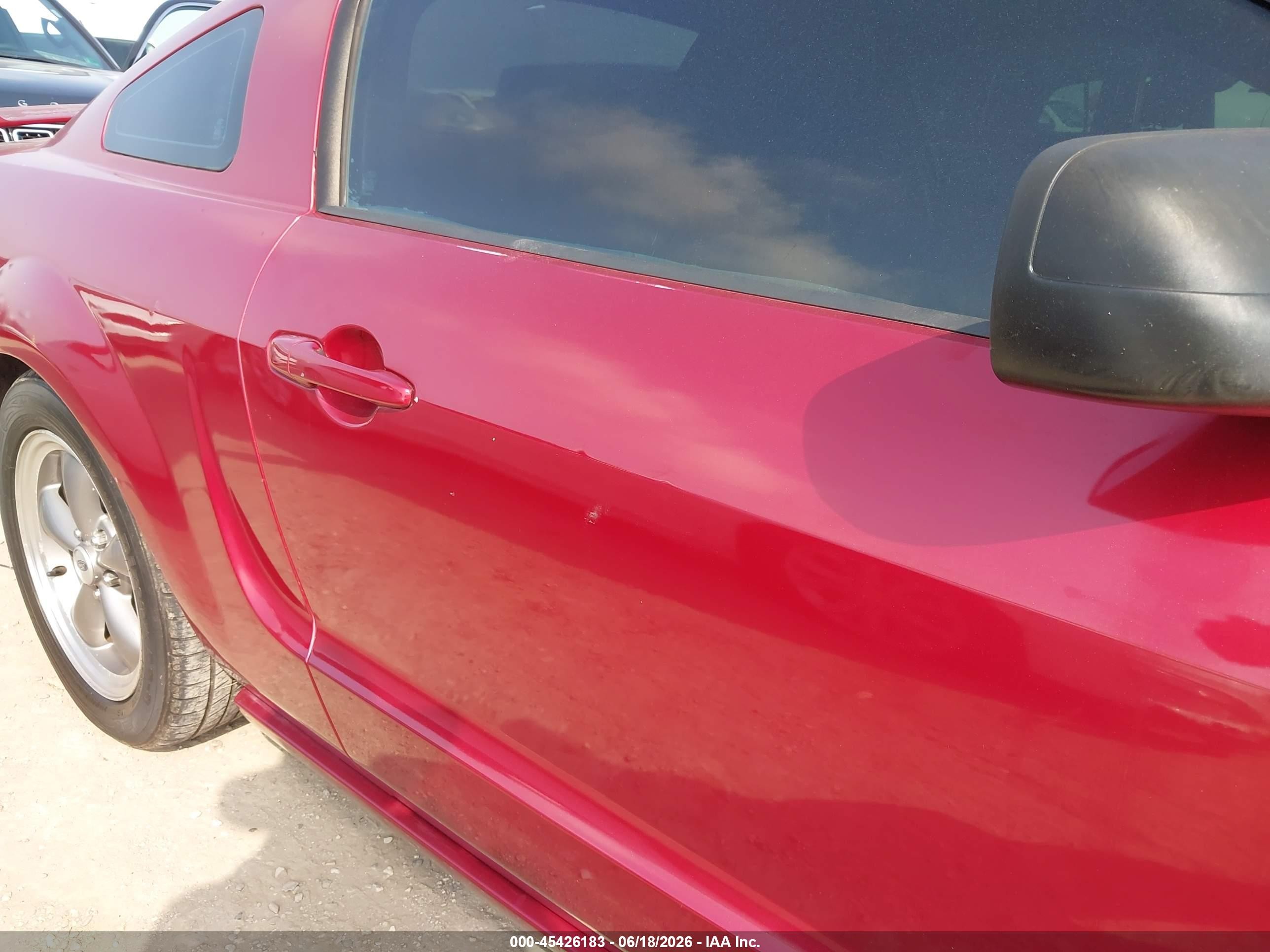 2006 Ford Mustang Gt Red vin: 1ZVHT82H765208767