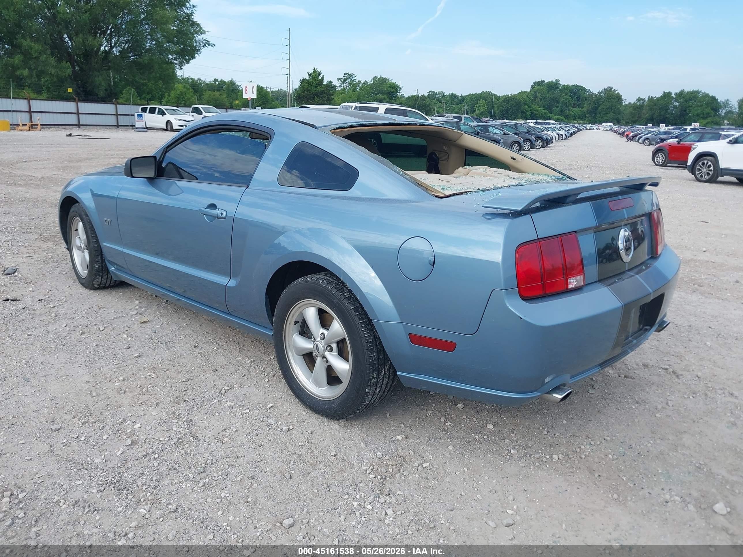 2007 Ford Mustang Gt Deluxe/gt Premium Blue vin: 1ZVHT82H775223240