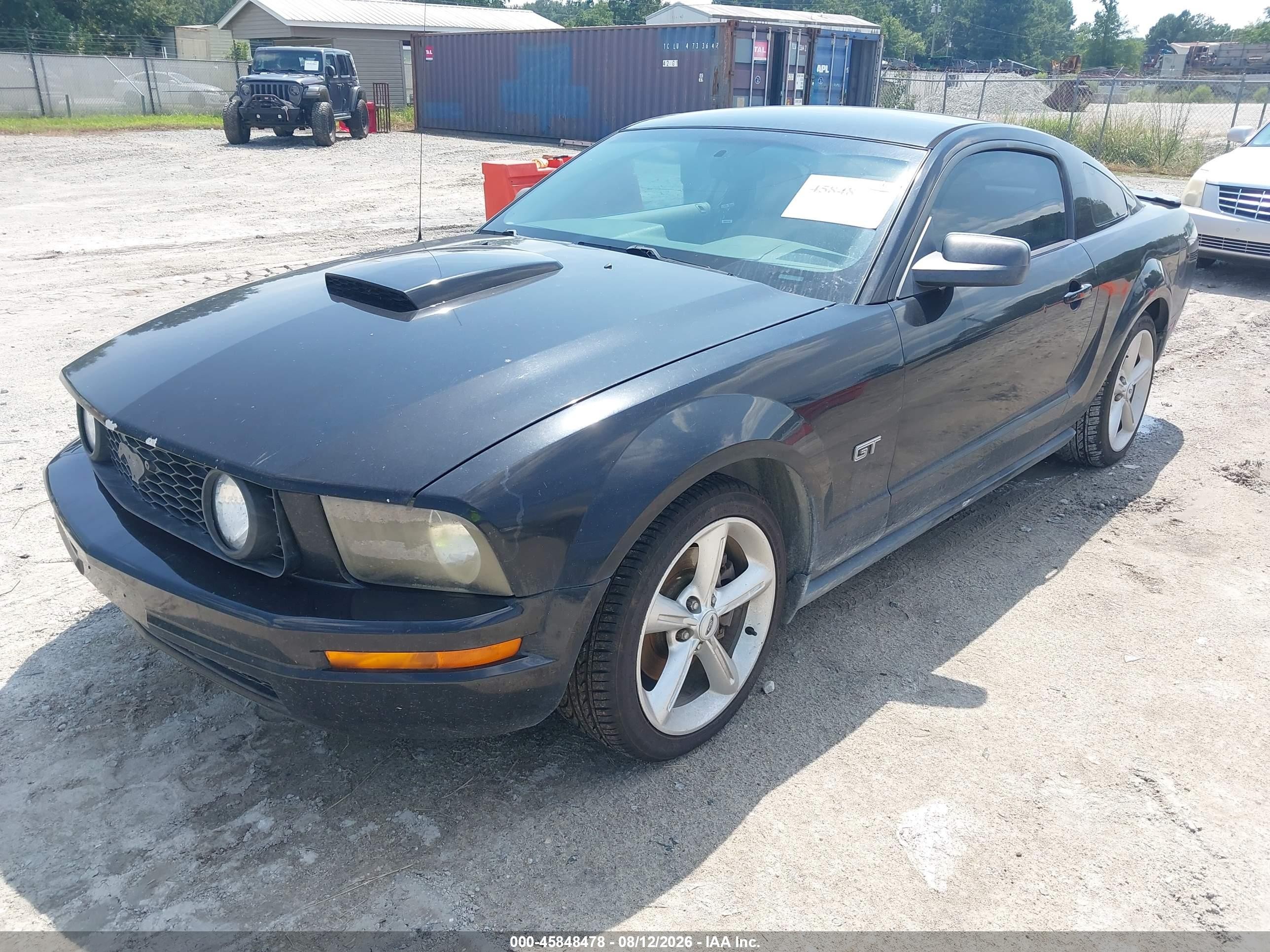 2007 Ford Mustang Gt Deluxe/gt Premium Черный vin: 1ZVHT82H775247912
