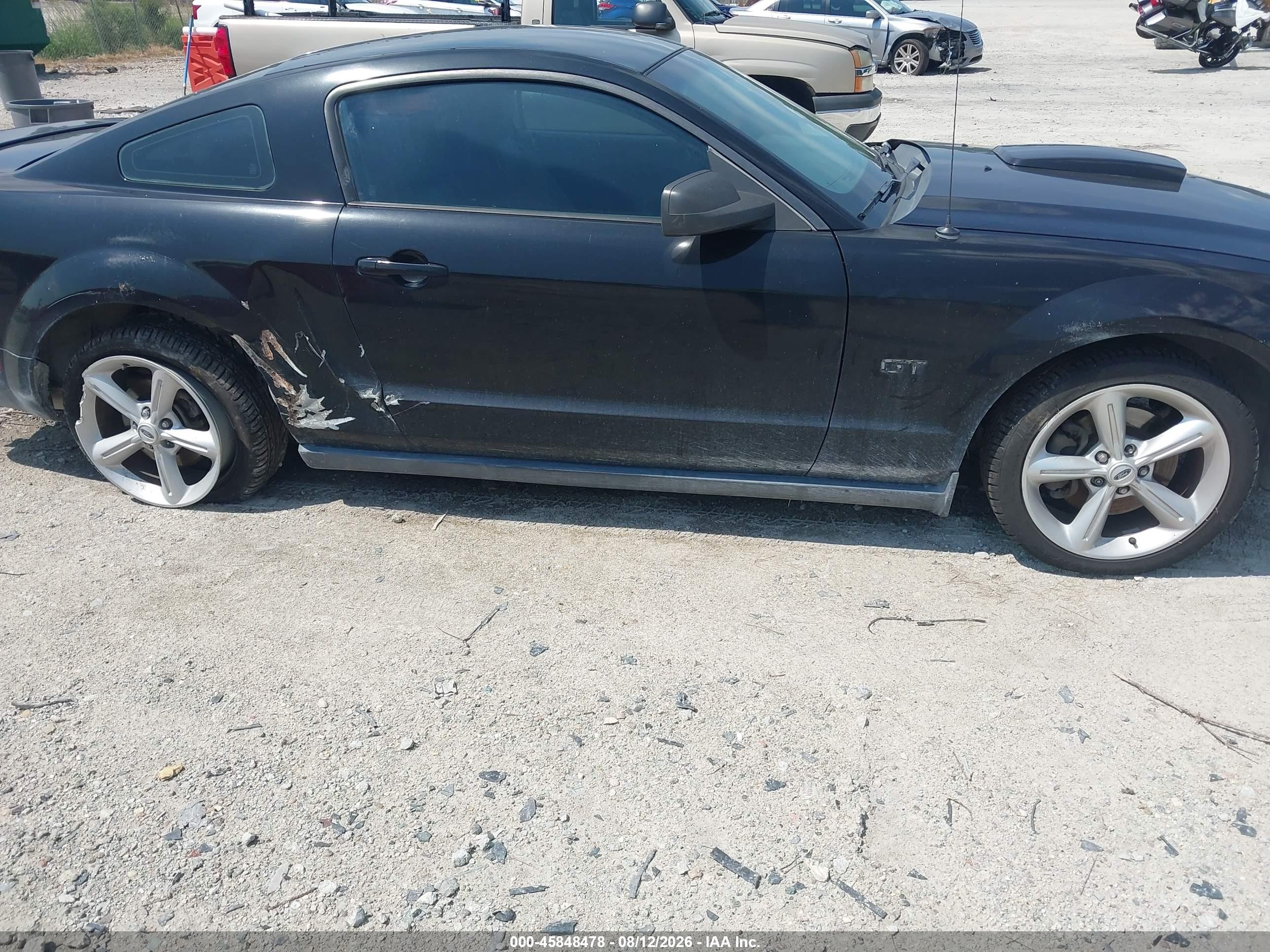 2007 Ford Mustang Gt Deluxe/gt Premium Черный vin: 1ZVHT82H775247912