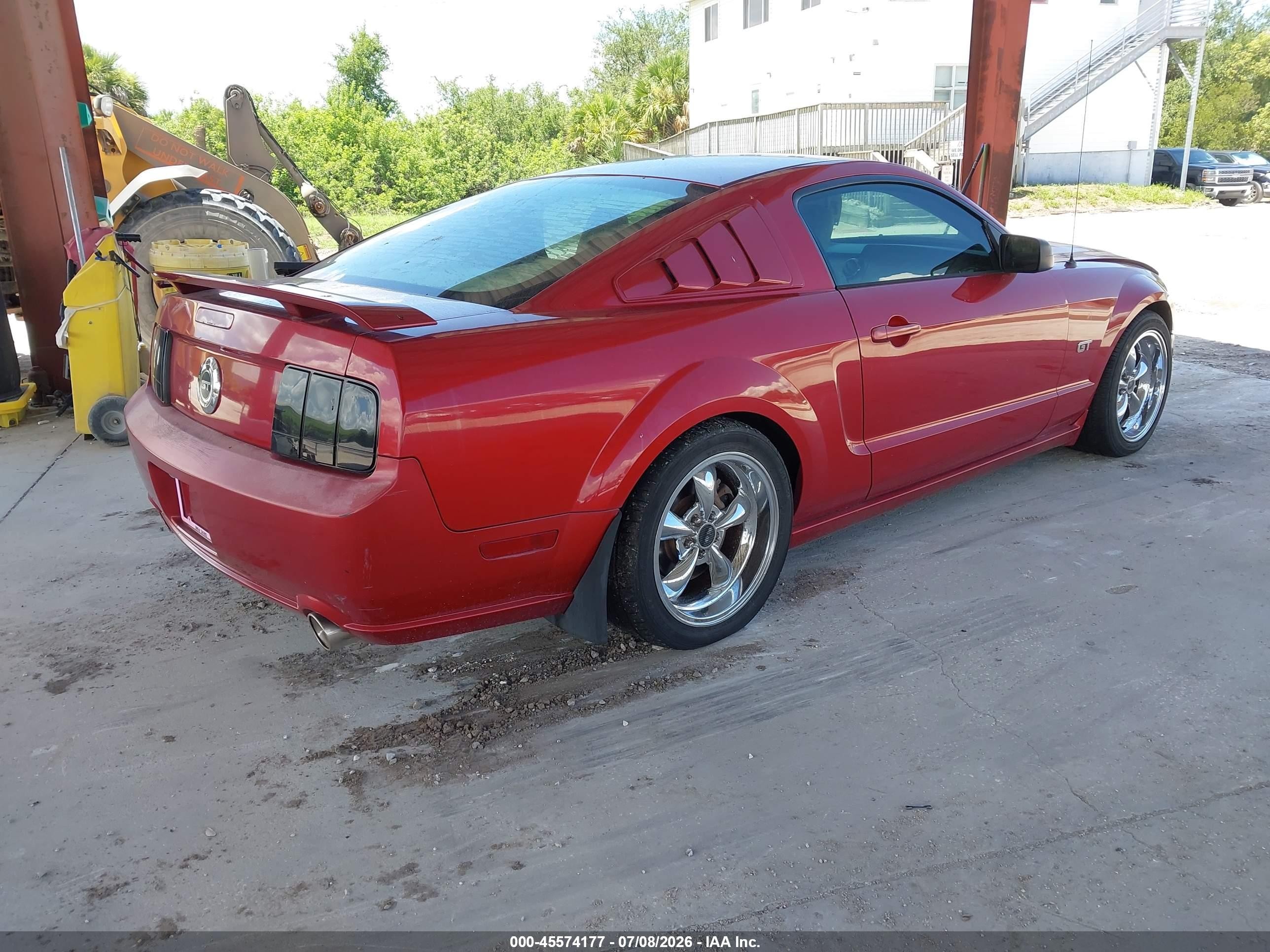 2008 Ford Mustang Gt Deluxe/gt Premium Red vin: 1ZVHT82H785147522