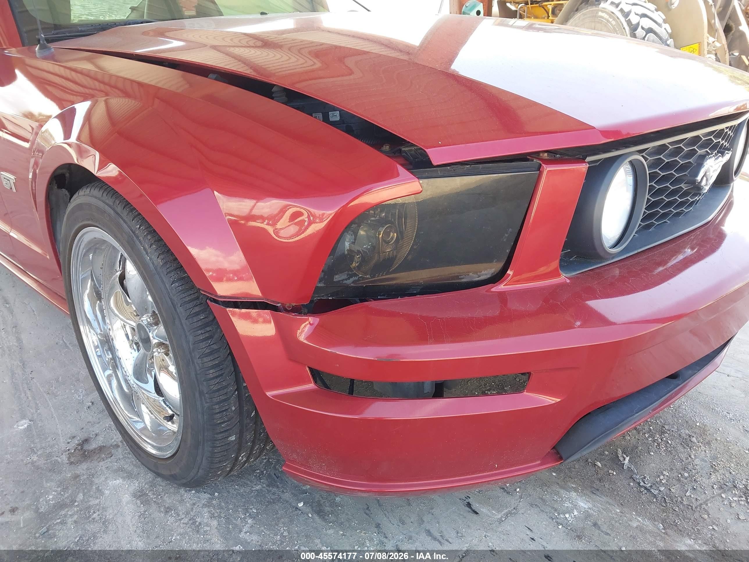 2008 Ford Mustang Gt Deluxe/gt Premium Red vin: 1ZVHT82H785147522