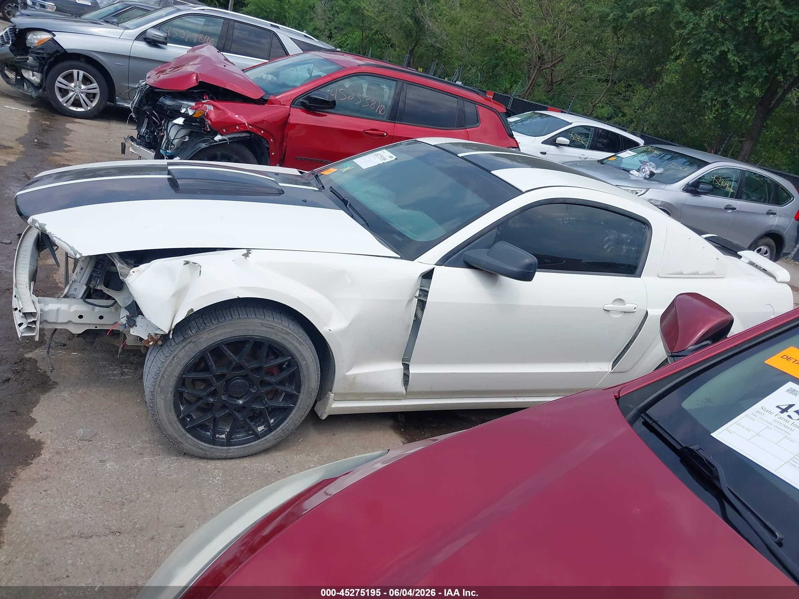 2008 Ford Mustang Gt Deluxe/gt Premium White vin: 1ZVHT82H785178124