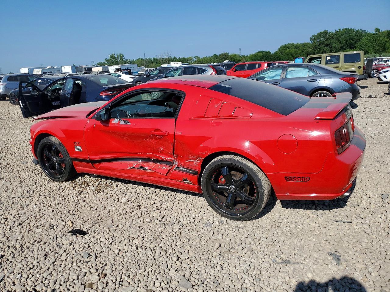 2006 Ford Mustang Gt Red vin: 1ZVHT82H865262000