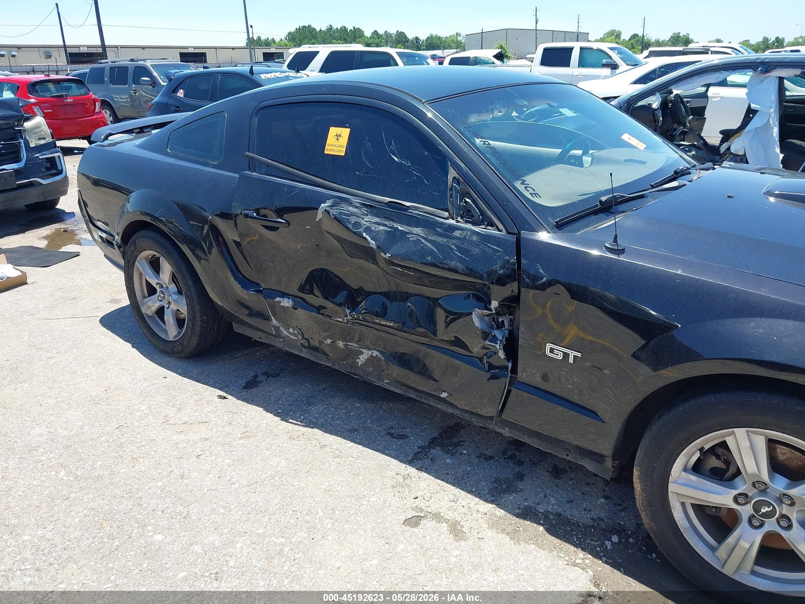 2007 Ford Mustang Gt Deluxe/gt Premium Black vin: 1ZVHT82H875274911