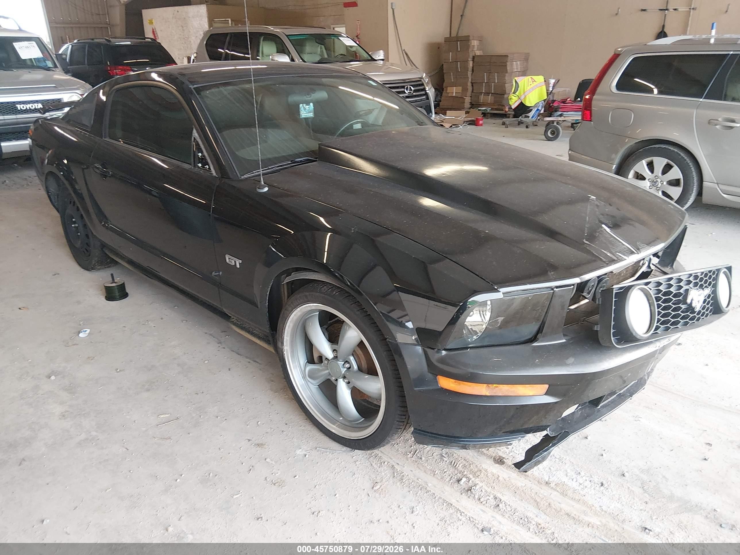 2008 Ford Mustang   Black vin: 1ZVHT82H885120460