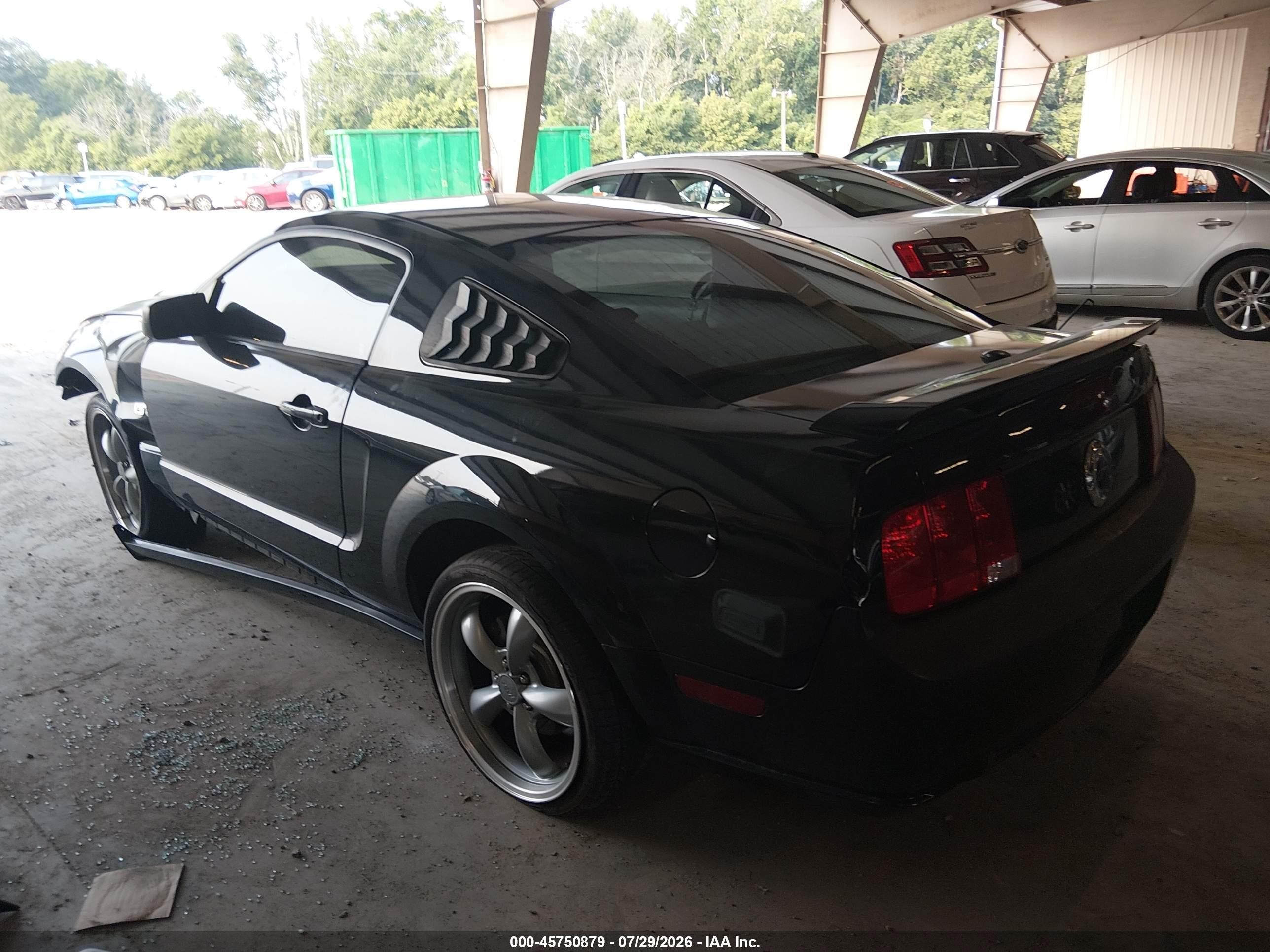 2008 Ford Mustang   Black vin: 1ZVHT82H885120460