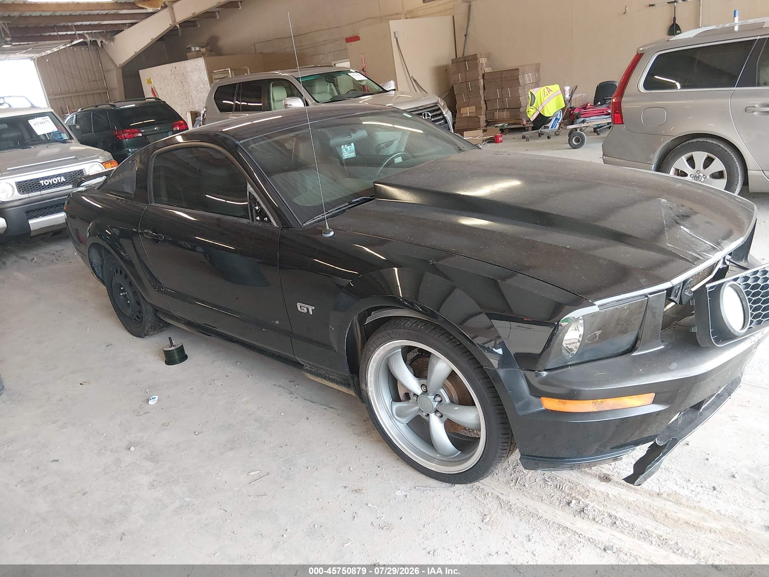 2008 Ford Mustang   Black vin: 1ZVHT82H885120460