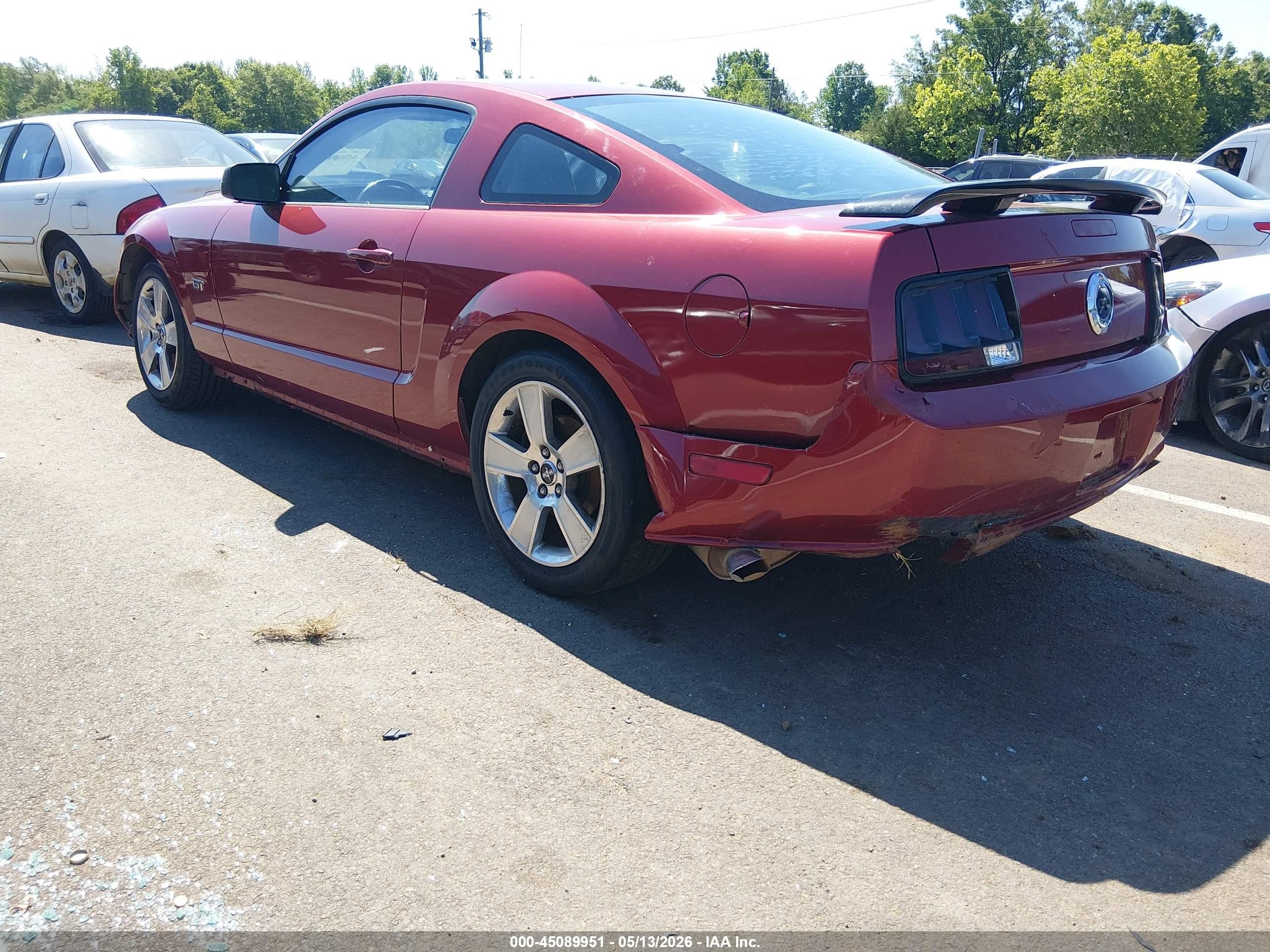 2006 Ford Mustang Gt Red vin: 1ZVHT82H965127947