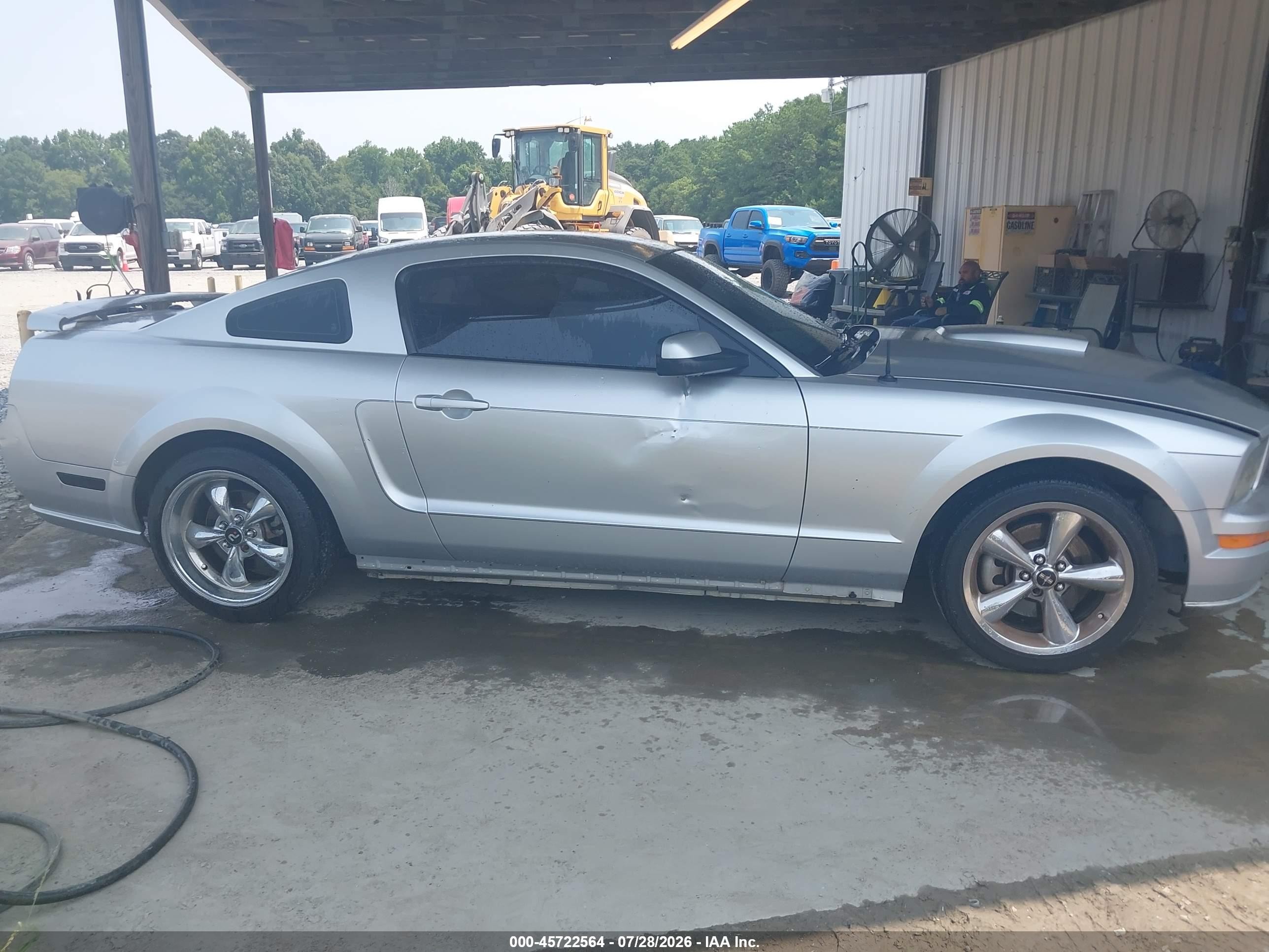 2009 Ford Mustang Gt Premium Silver vin: 1ZVHT82H995116676