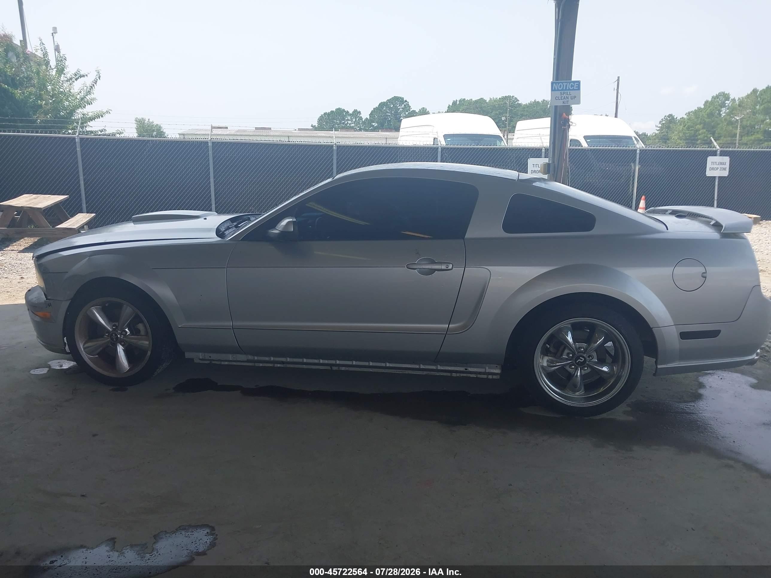 2009 Ford Mustang Gt Premium Silver vin: 1ZVHT82H995116676