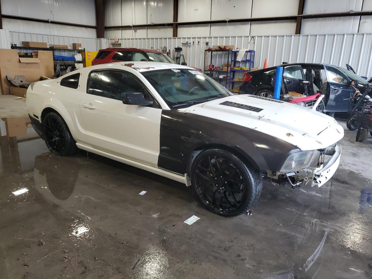 2008 Ford Mustang Gt White vin: 1ZVHT82HX85184256 Damage: Roof, Rust, > 12 Inches