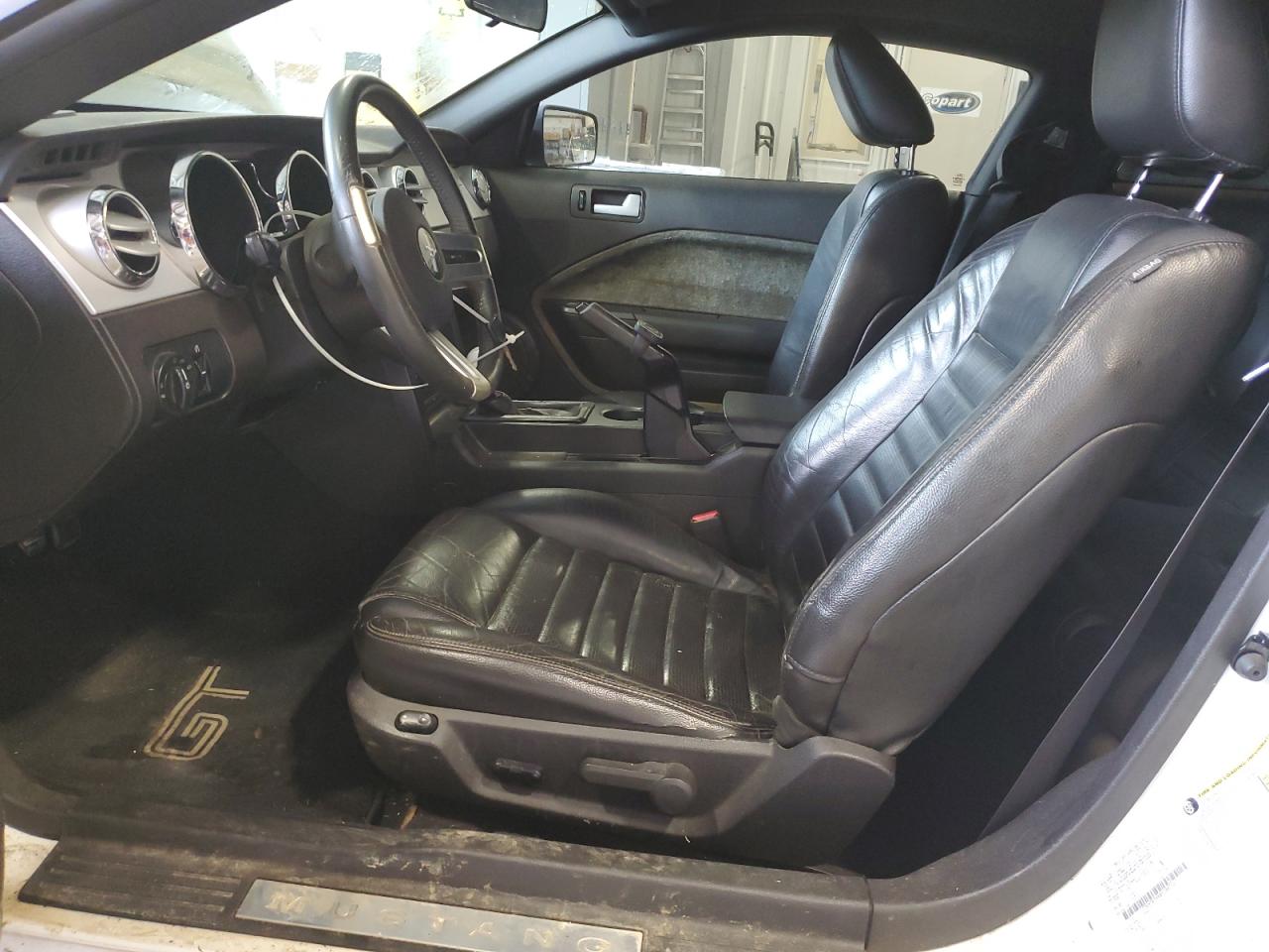 2008 Ford Mustang Gt White vin: 1ZVHT82HX85184256 Damage: Left Front Seat Cushion, Torn, 2 To 3 Inches