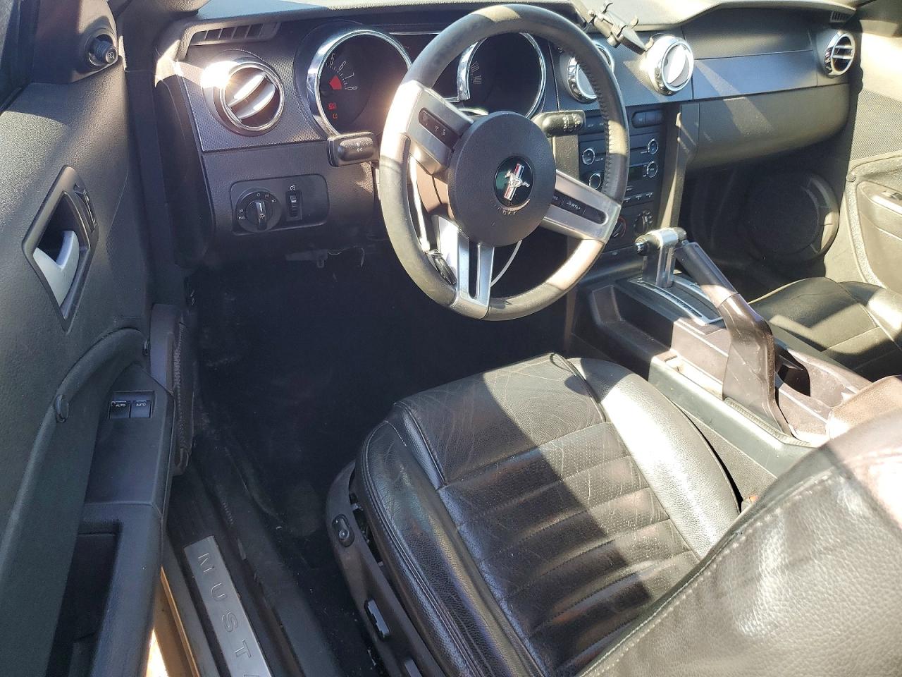 2008 Ford Mustang Gt Серый vin: 1ZVHT82HX85200200