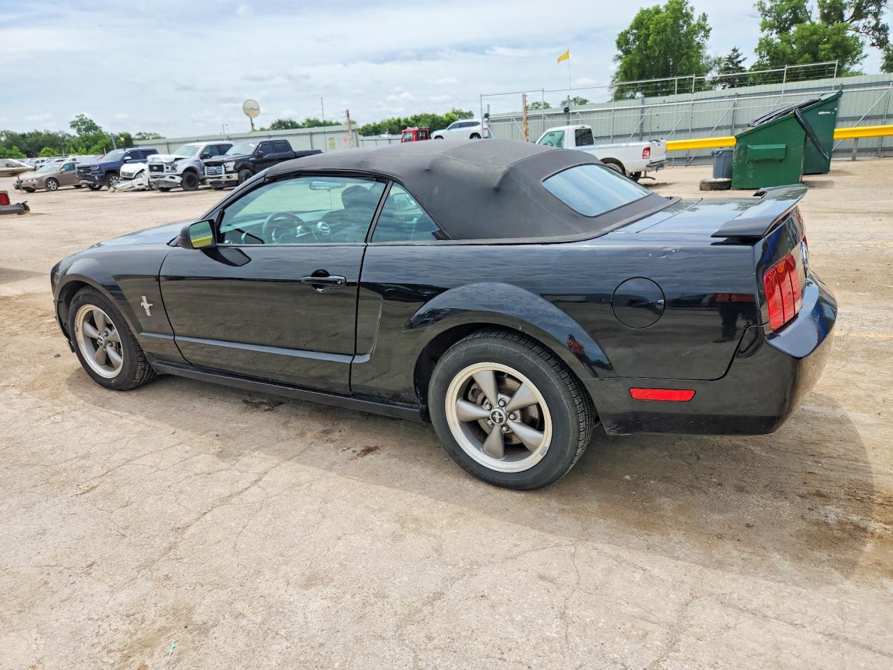 2006 Ford Mustang Black vin: 1ZVHT84N065142534