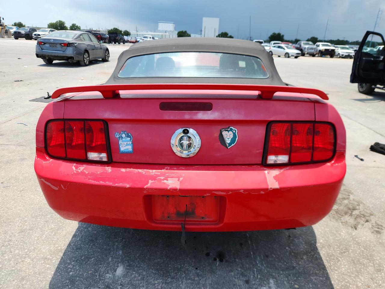 2006 Ford Mustang Красный vin: 1ZVHT84N065186047